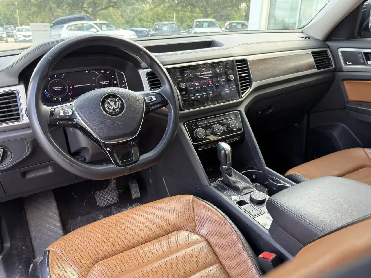 Volkswagen Atlas снимка Volkswagen Atlas