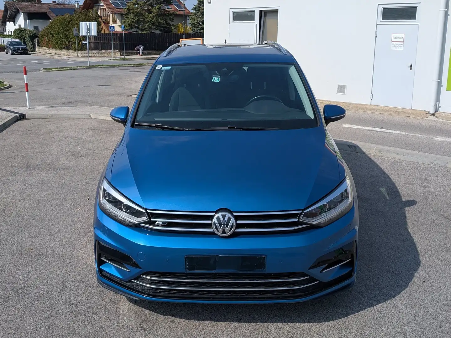 Volkswagen Touran Touran Highline 2,0 SCR TDI DSG Highline Blau - 2