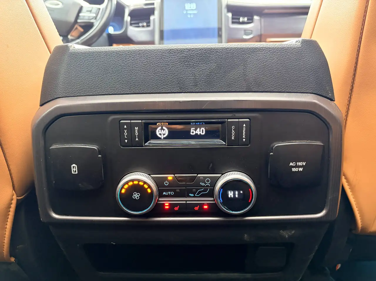 Ford Expedition снимка Ford Expedition