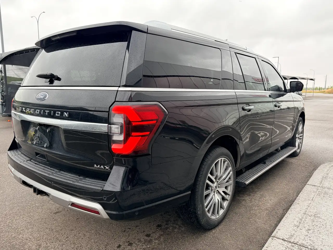 Ford Expedition снимка Ford Expedition