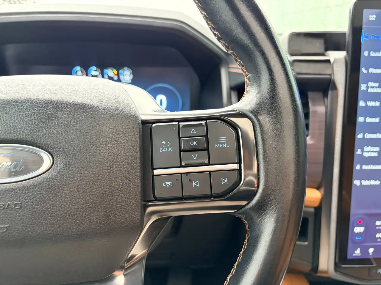 Ford Expedition снимка Ford Expedition