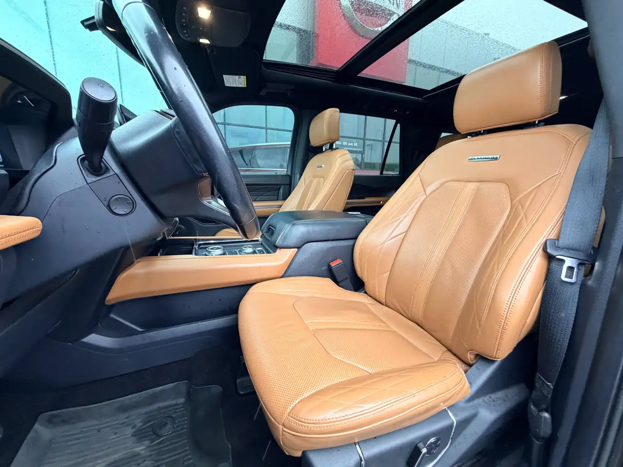 Ford Expedition снимка Ford Expedition