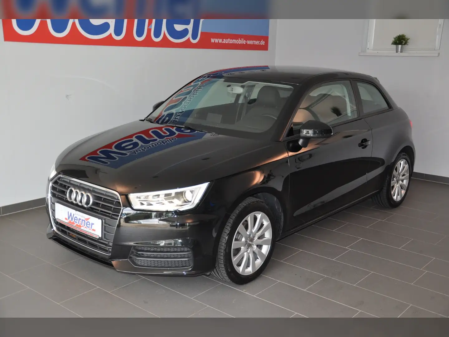 Audi A1 1.0TFSI XenonPlus Sitzh GRA Schwarz - 2