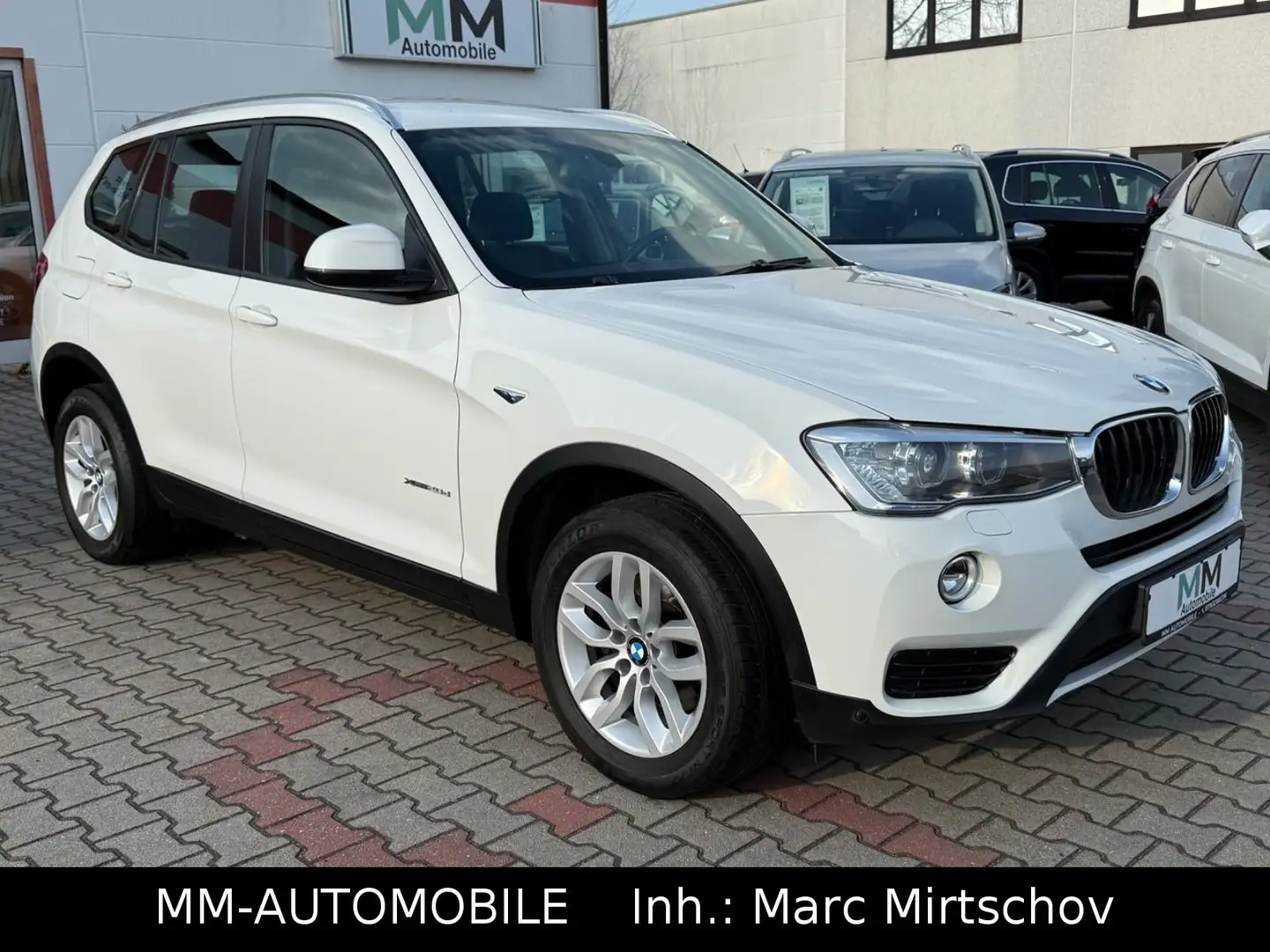 BMW X3 xDrive20d Advantage-2.HA-NAVI-XEN-AHK-SHZ-18Z Weiß - 1