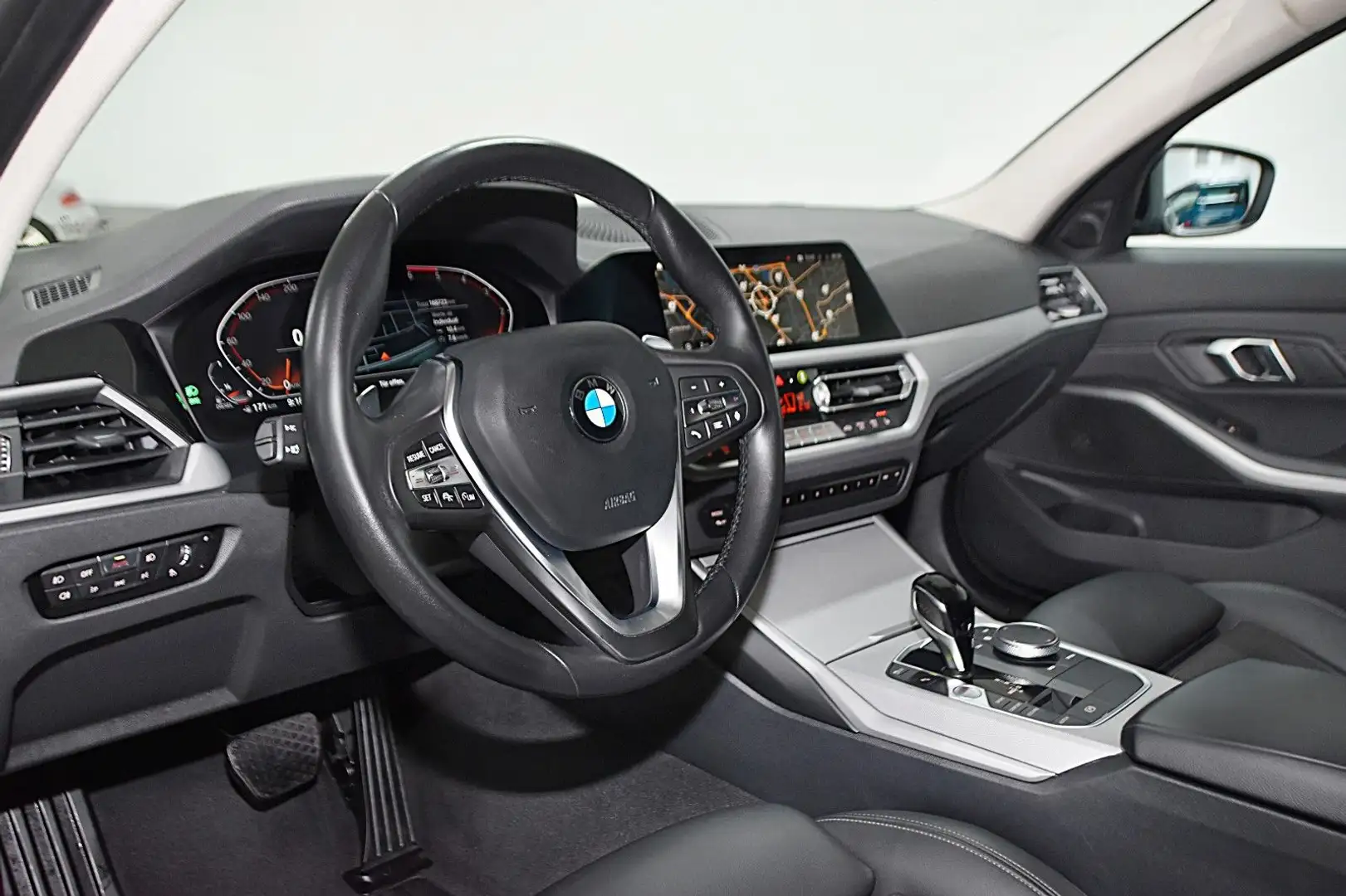 BMW 320 D TOURING ADVANTAGE*FINANZIERUNG MÖGLICH* Schwarz - 2