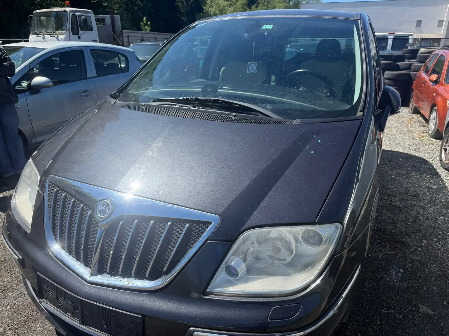 Lancia Phedra Phedra 2,2 JTD 16V Aut. Platino xxl navi 7 sitzer - 2