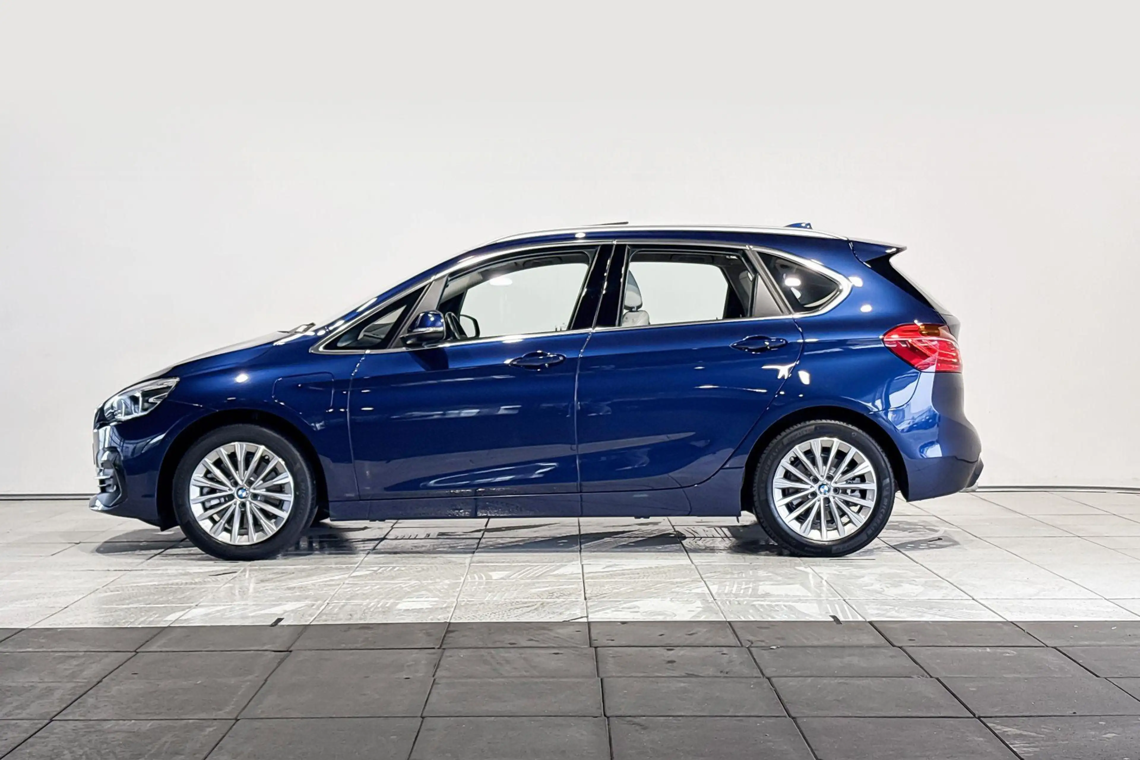 BMW 225 2 Serie Active Tourer 225xe iPerformance Business — photo 3