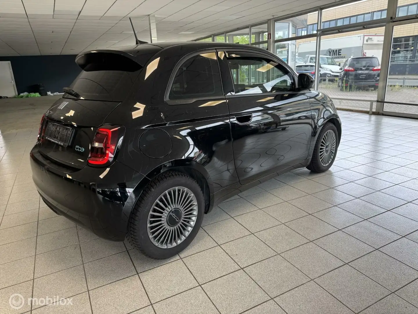 Fiat 500e Icon eerste eigenaar Fiat dealer onderhouden Zwart - 2