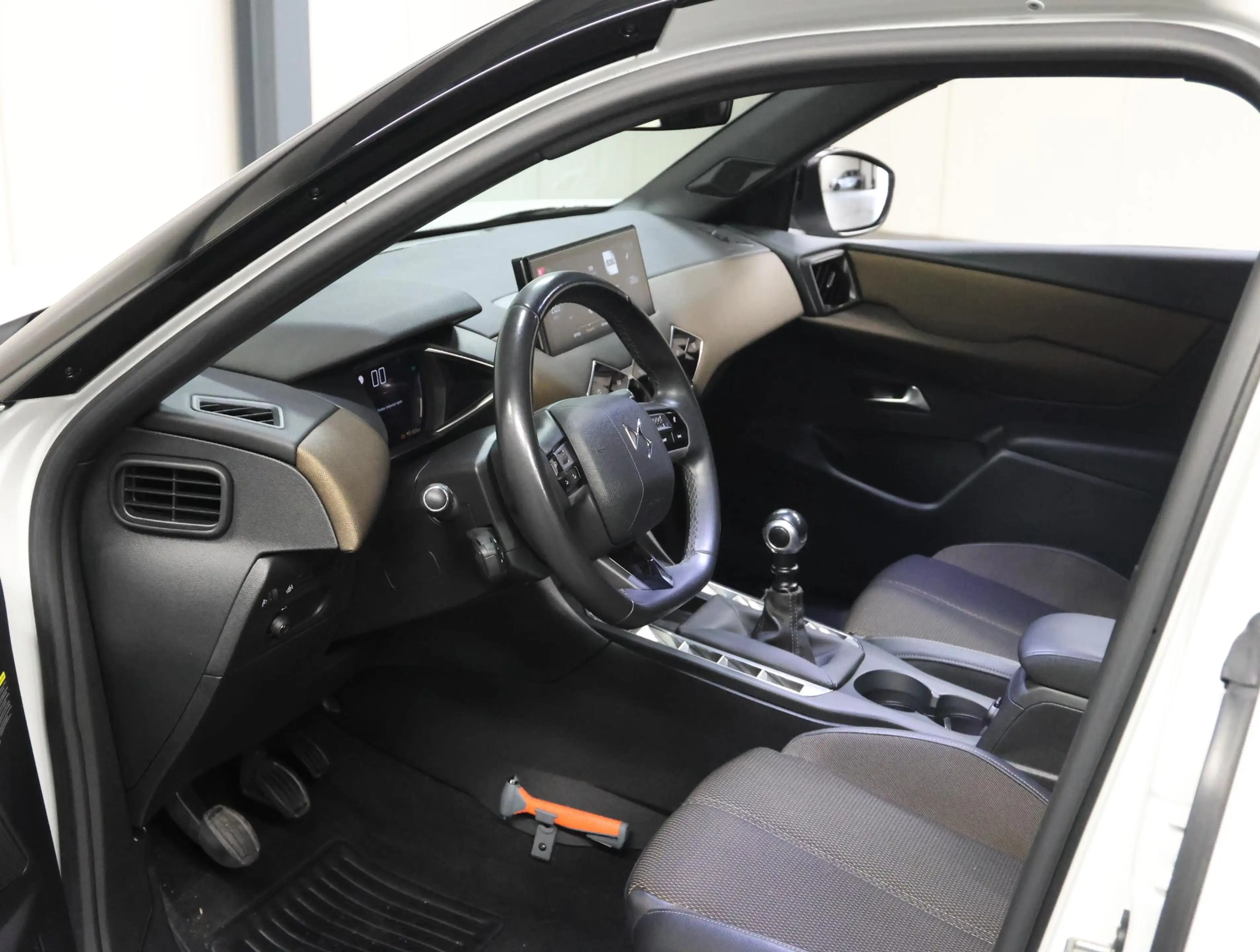 DS Automobiles DS 3 Crossback 1.2 100PK Business | AppleCarPlay/AndroidAuto | Ar — photo 11