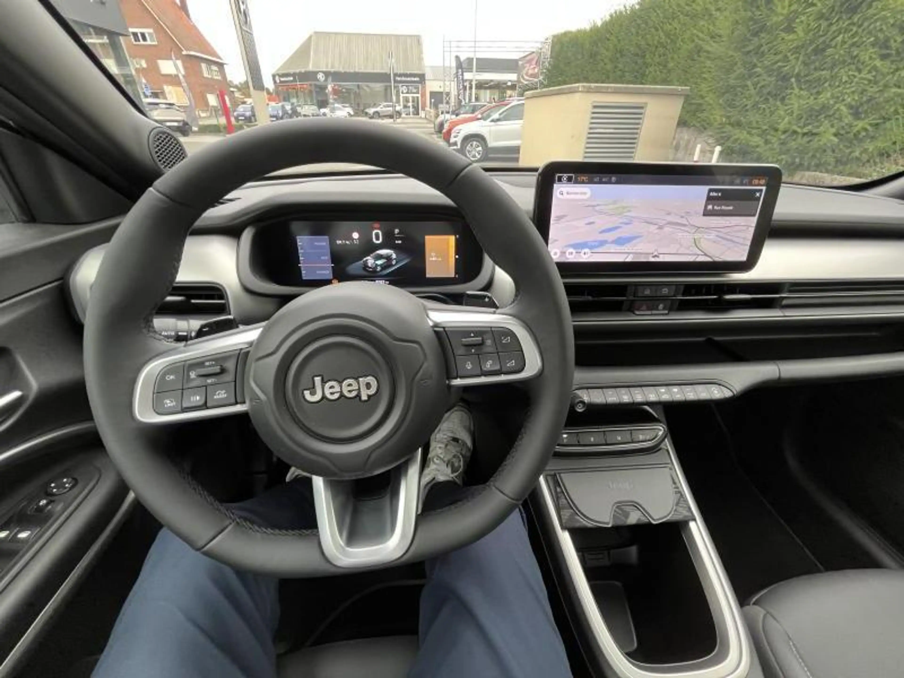 Jeep Avenger E-Hybrid Altitude — photo 8