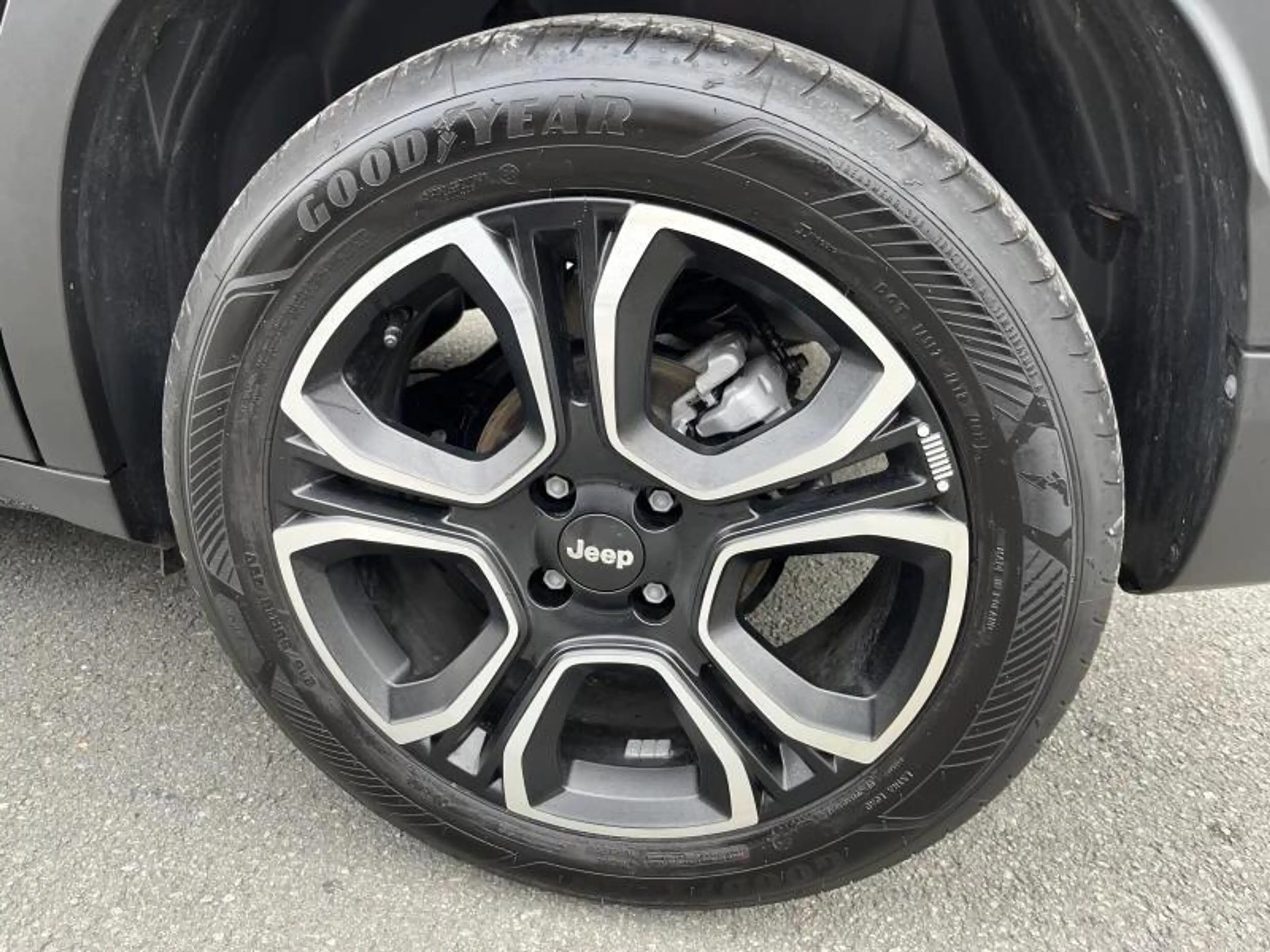 Jeep Avenger E-Hybrid Altitude — photo 7