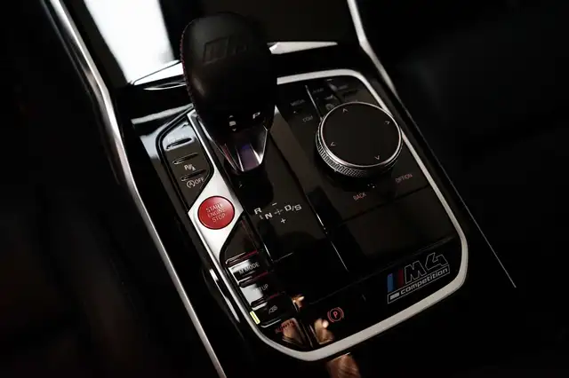 BMW M4 M4 Competition M xDrive - HeadUp - LASER - MwSt. Ansicht 32