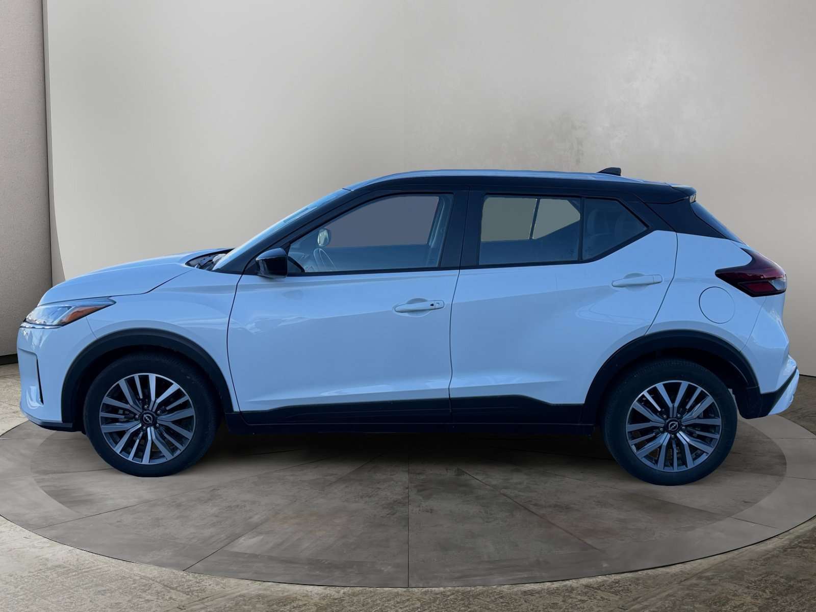 2023 Nissan Kicks