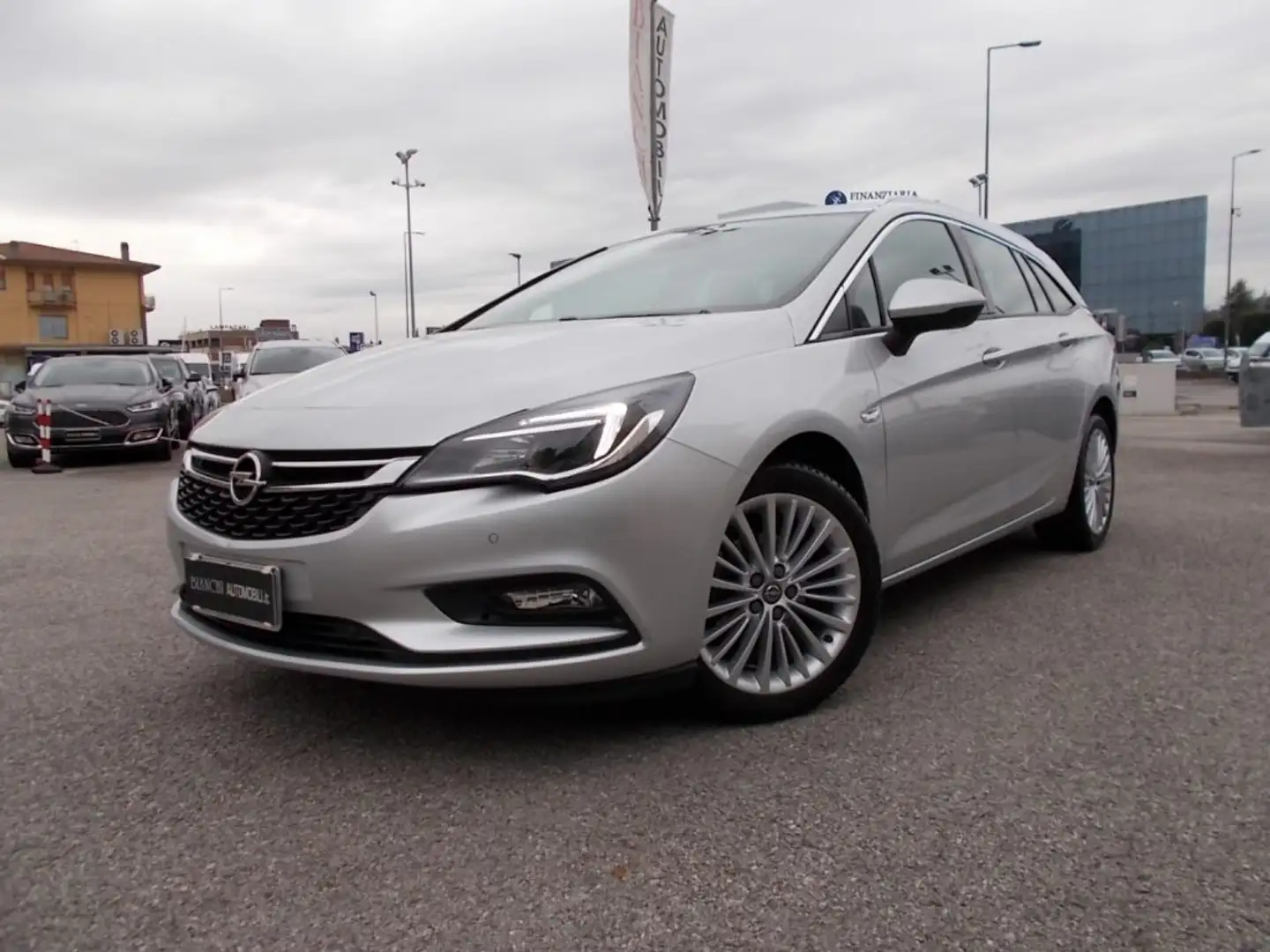 Opel Astra 1.6 CDTi 110CV S&S Sports Tourer Innovation Argento - 2