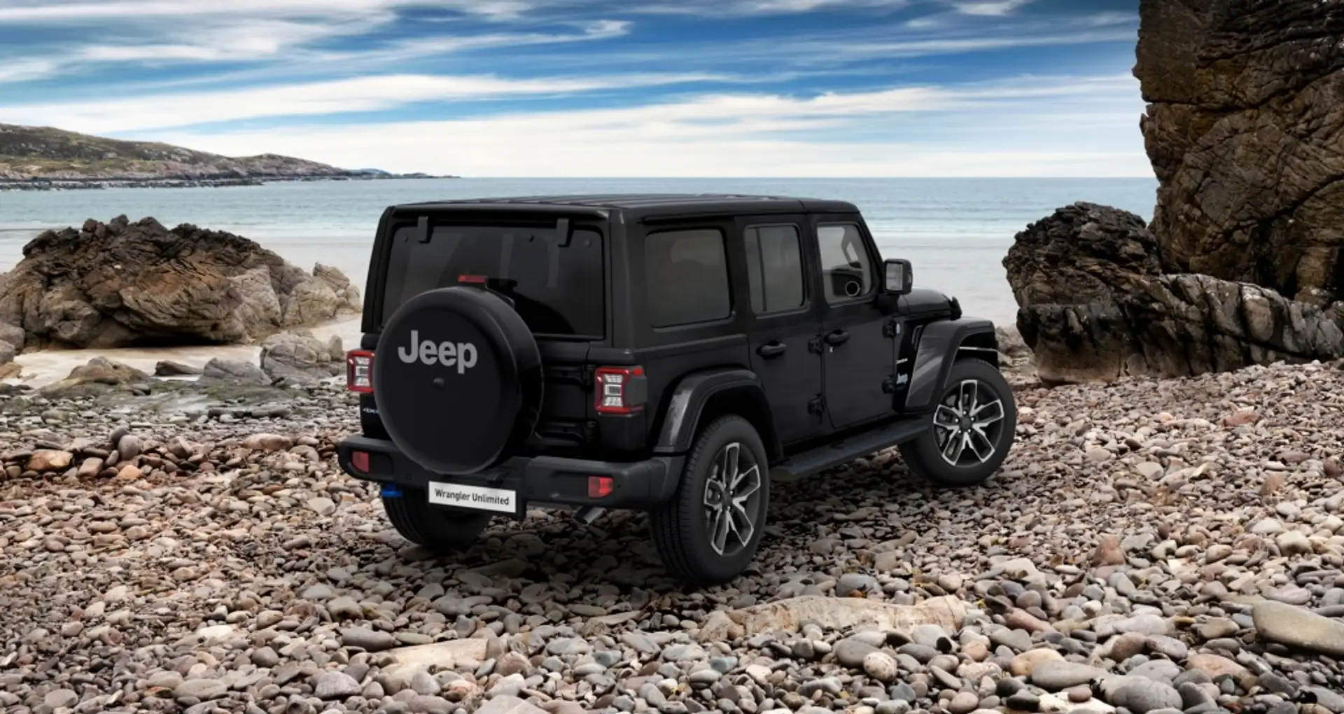 Jeep Wrangler Unlimited 4xe 380 PK Sahara | Hardtop | Leder | Ca Zwart - 2