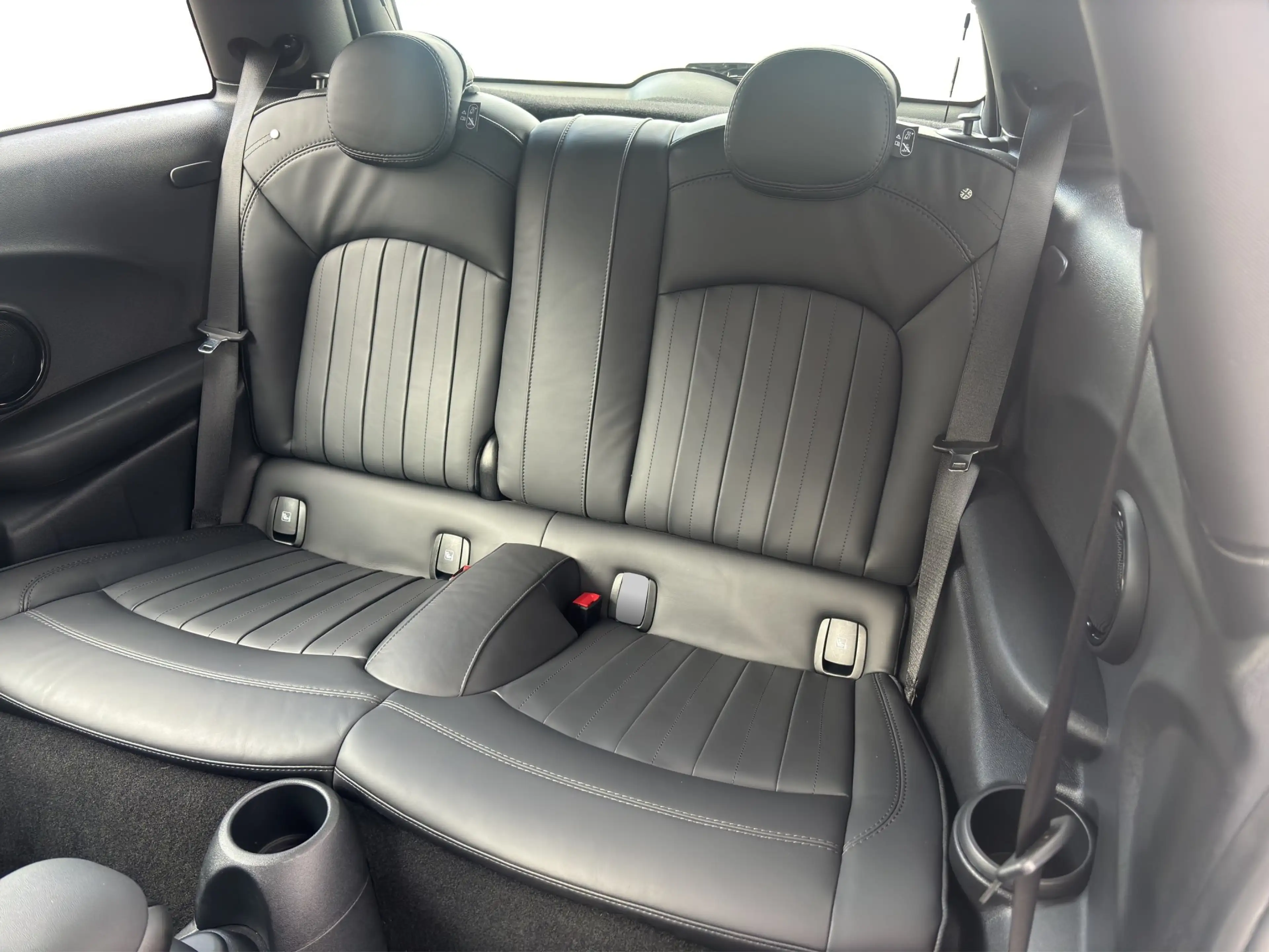 MINI Cooper SE 3-Türer Younique Navi LED Sportsitze  Younique Nav — photo 12
