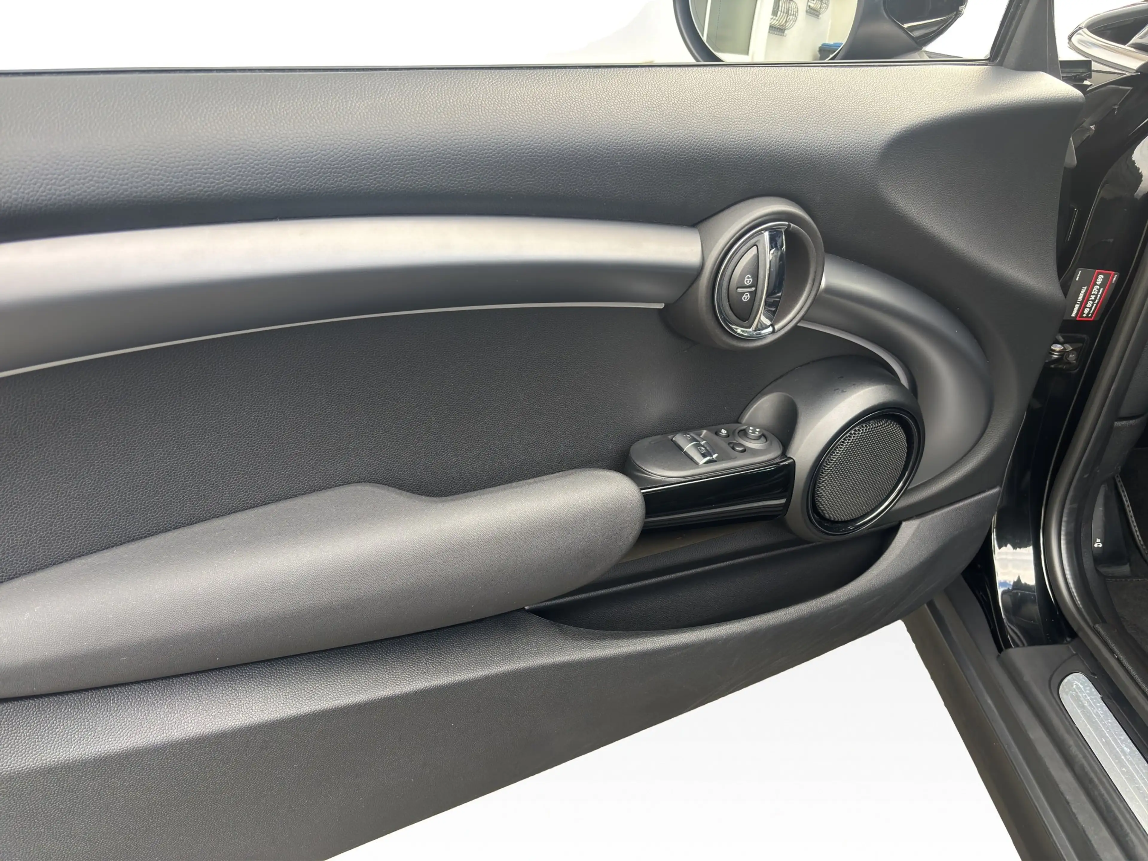 MINI Cooper SE 3-Türer Younique Navi LED Sportsitze  Younique Nav — photo 11