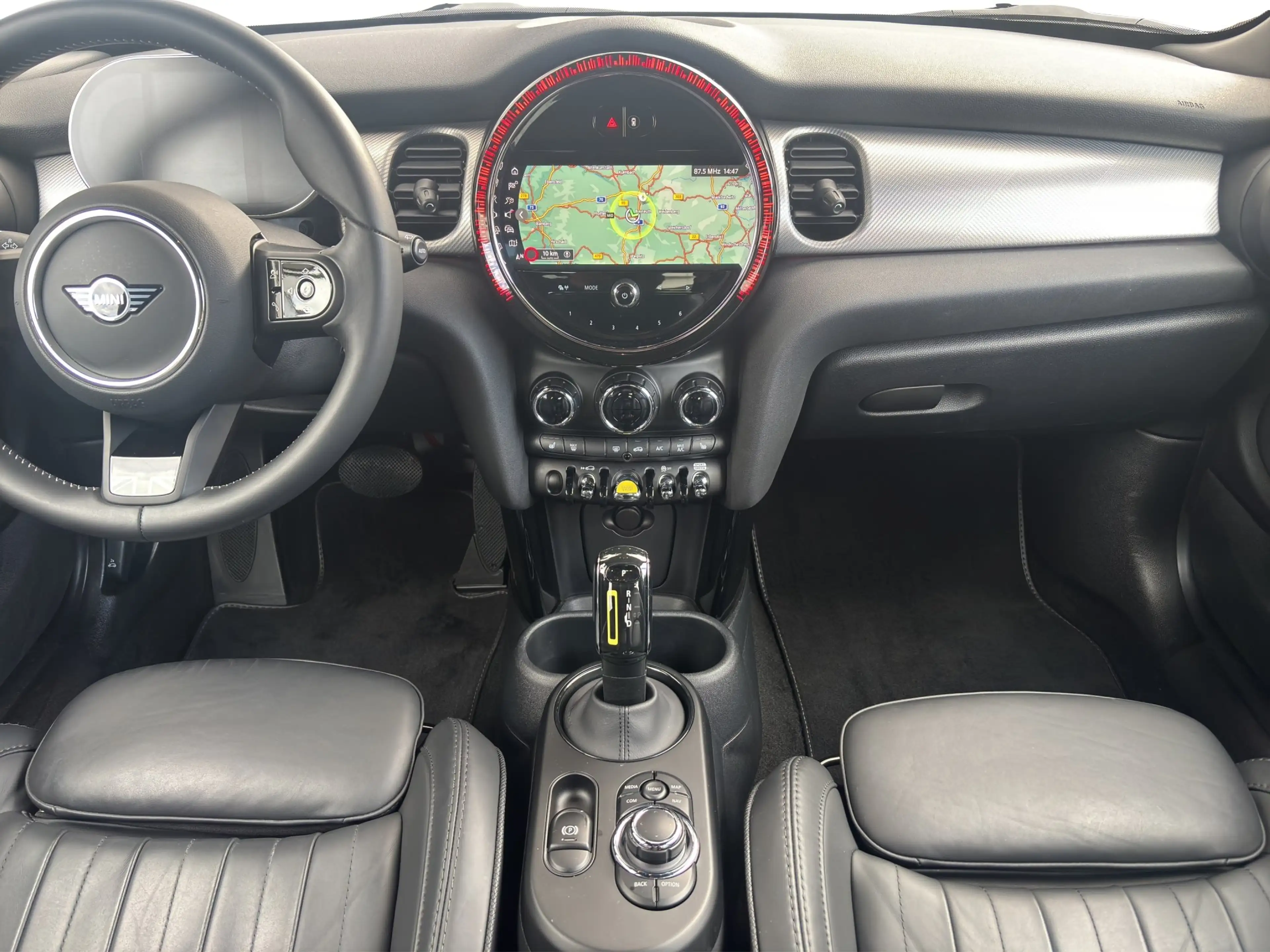 MINI Cooper SE 3-Türer Younique Navi LED Sportsitze  Younique Nav — photo 7