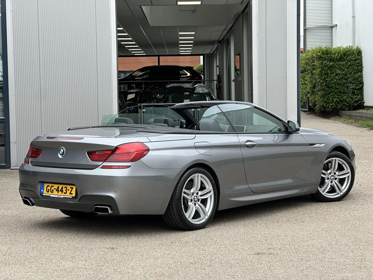 BMW 640 6-serie Cabrio 640i High Executive M-Pakket | NL A Grijs - 2