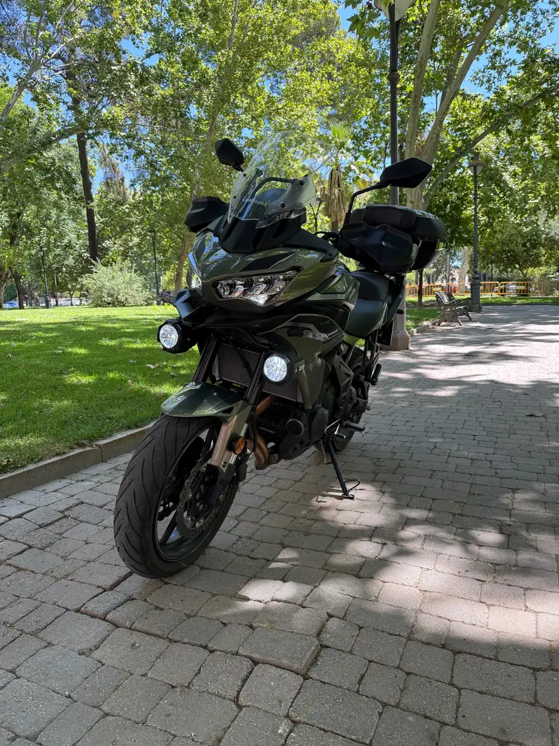 Kawasaki Versys 650 Negro - 1