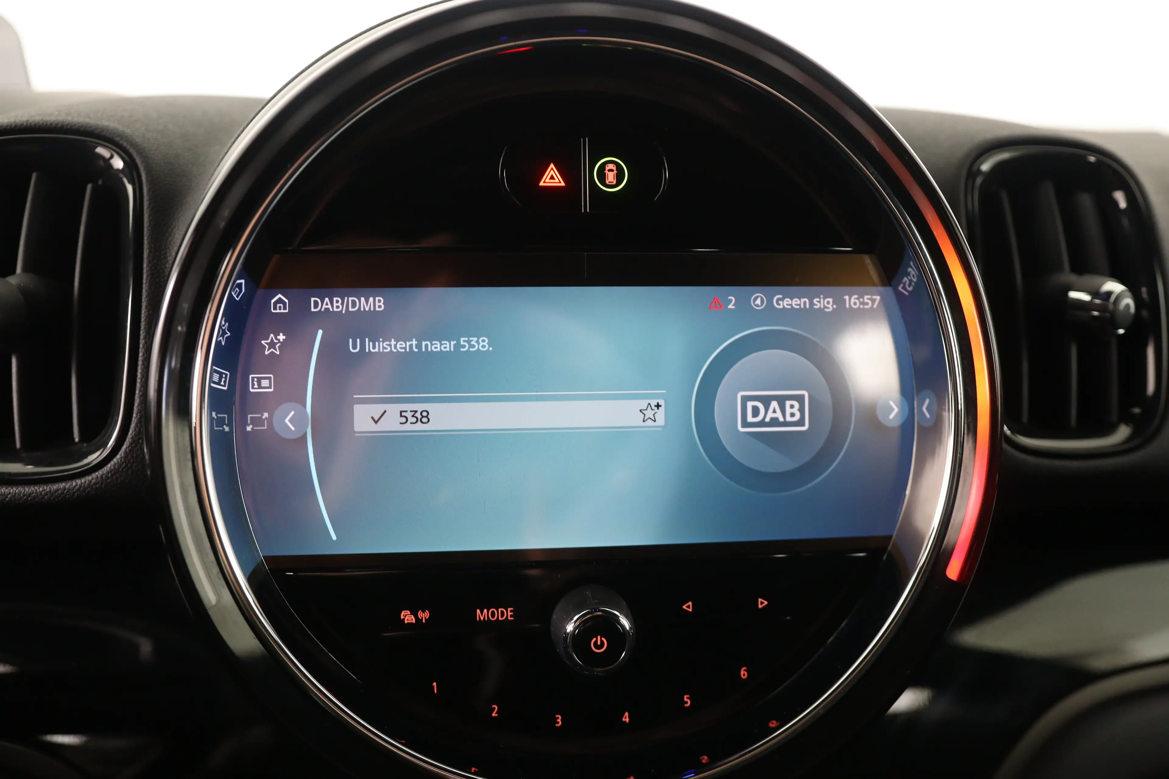 MINI Cooper SE Countryman 1.5 ALL4 Chili | DEALER OH! | ADAPTIVE CRUISE | LE — photo 14