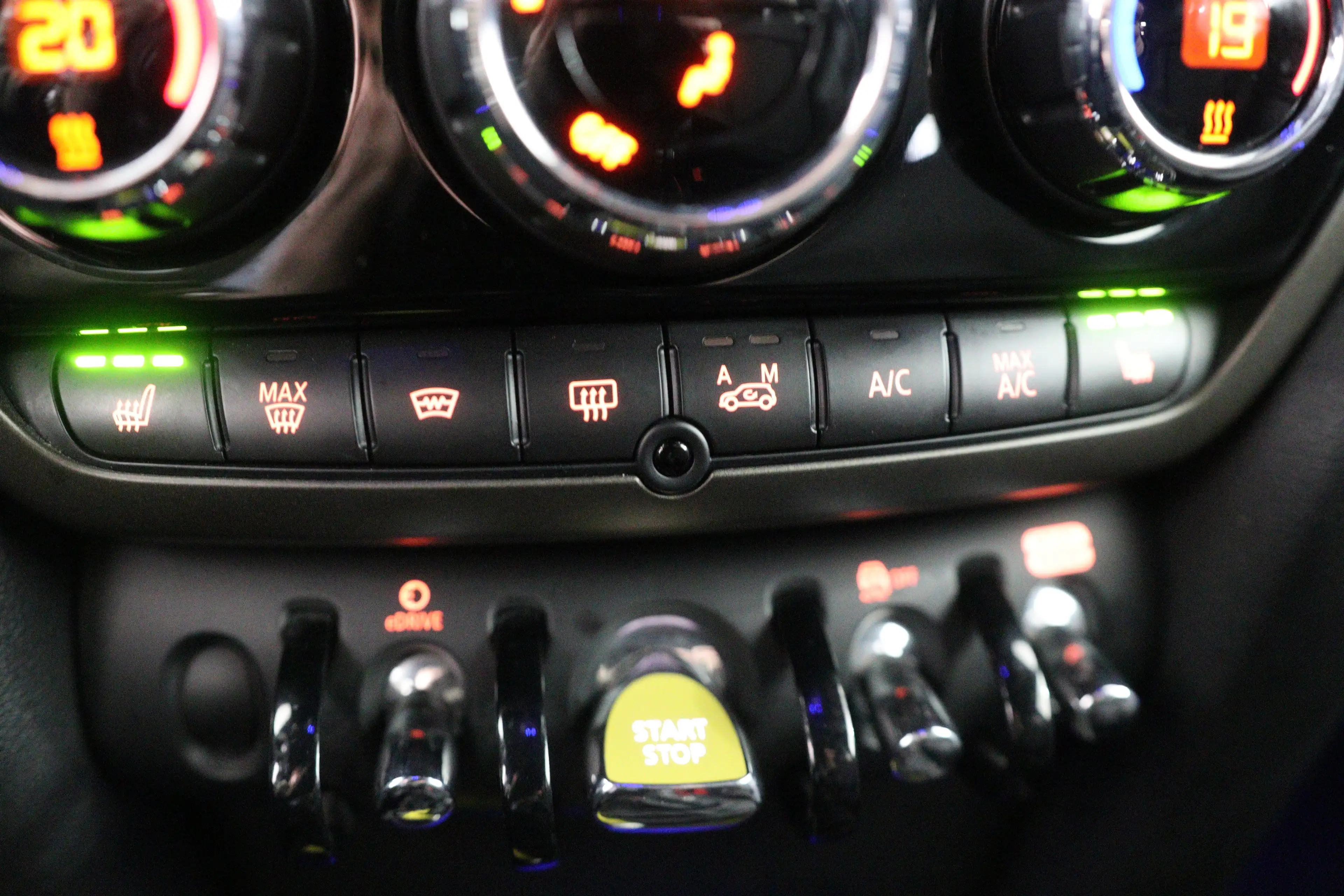 MINI Cooper SE Countryman 1.5 ALL4 Chili | DEALER OH! | ADAPTIVE CRUISE | LE — photo 25