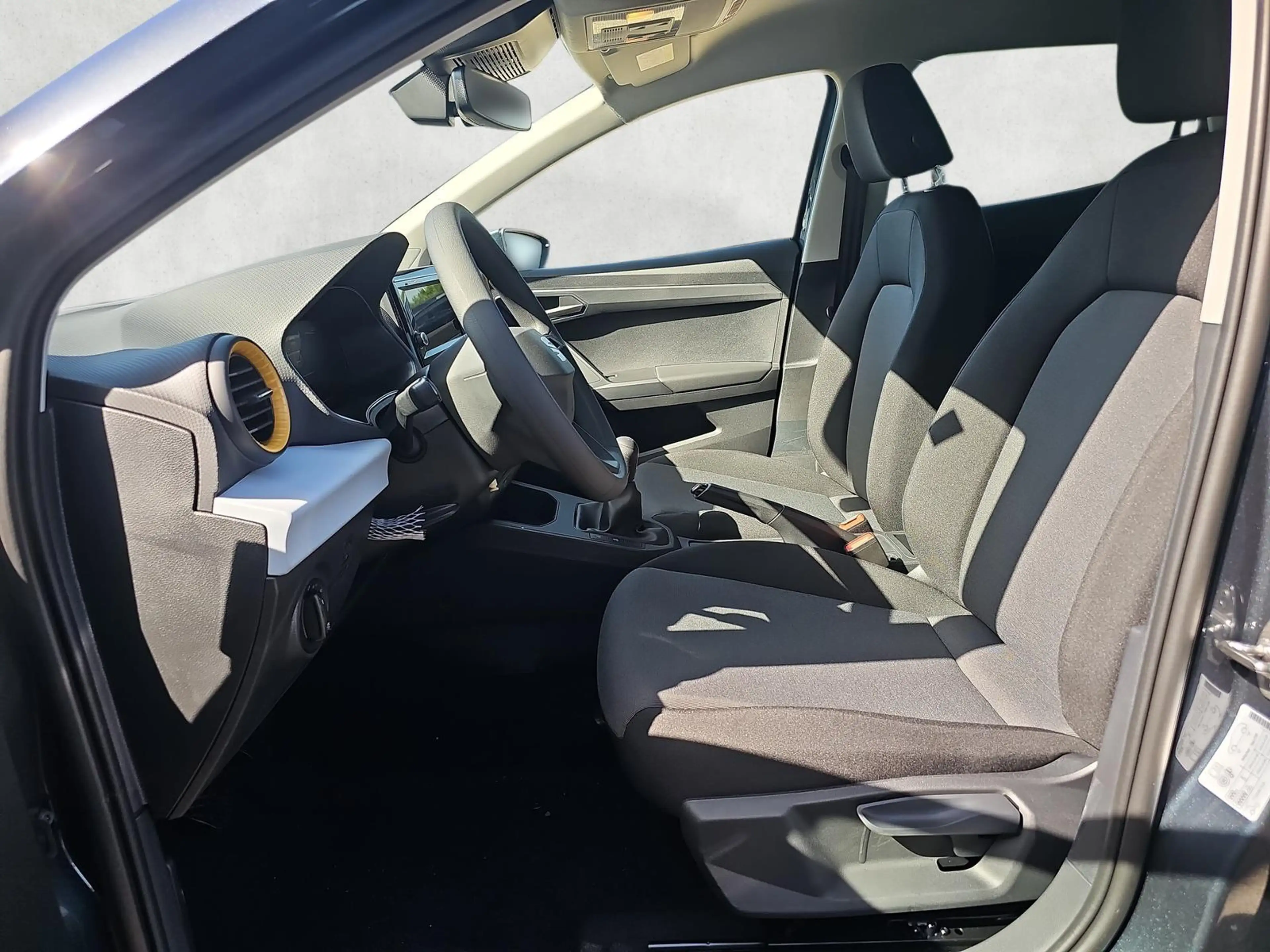 SEAT Ibiza 1.0 MPI Klimaanlage Tempomat Sitzheizung — photo 10