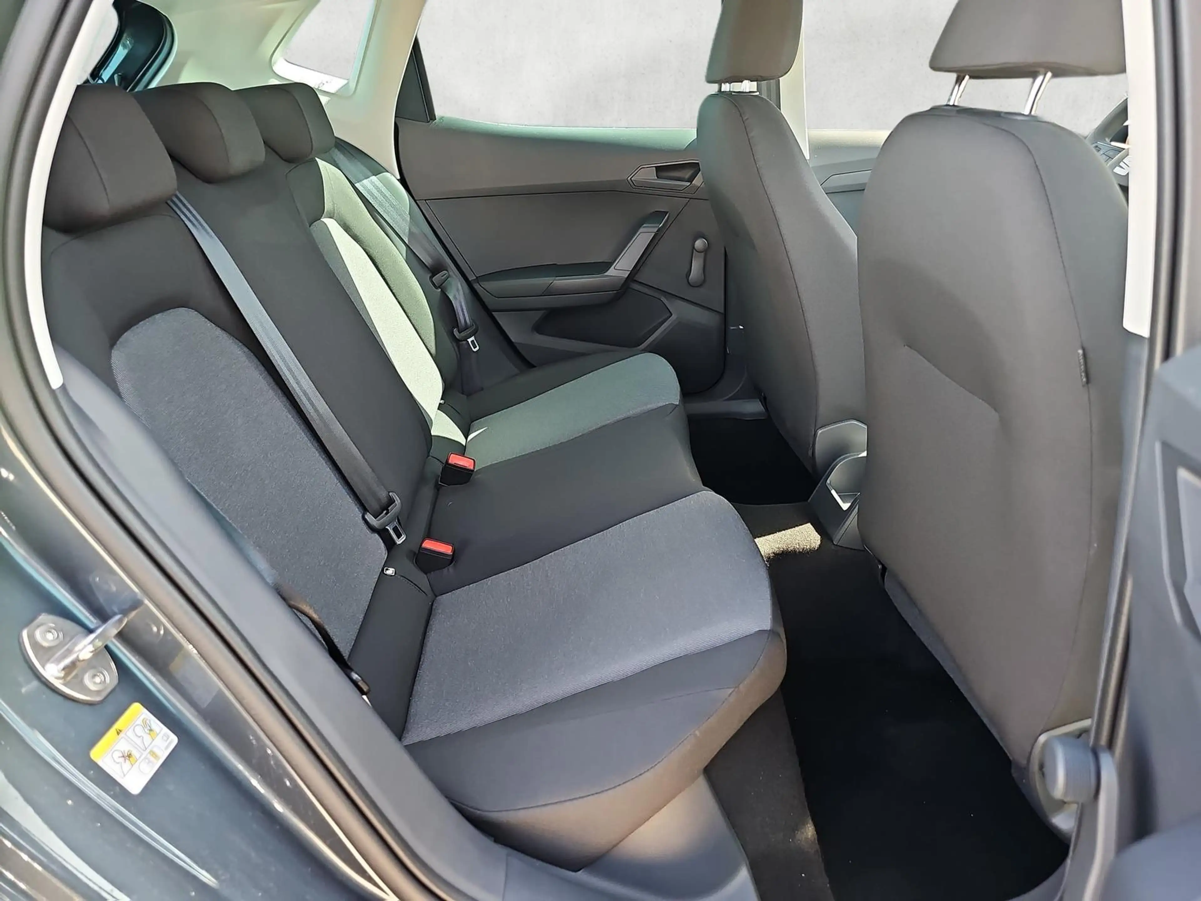 SEAT Ibiza 1.0 MPI Klimaanlage Tempomat Sitzheizung — photo 14