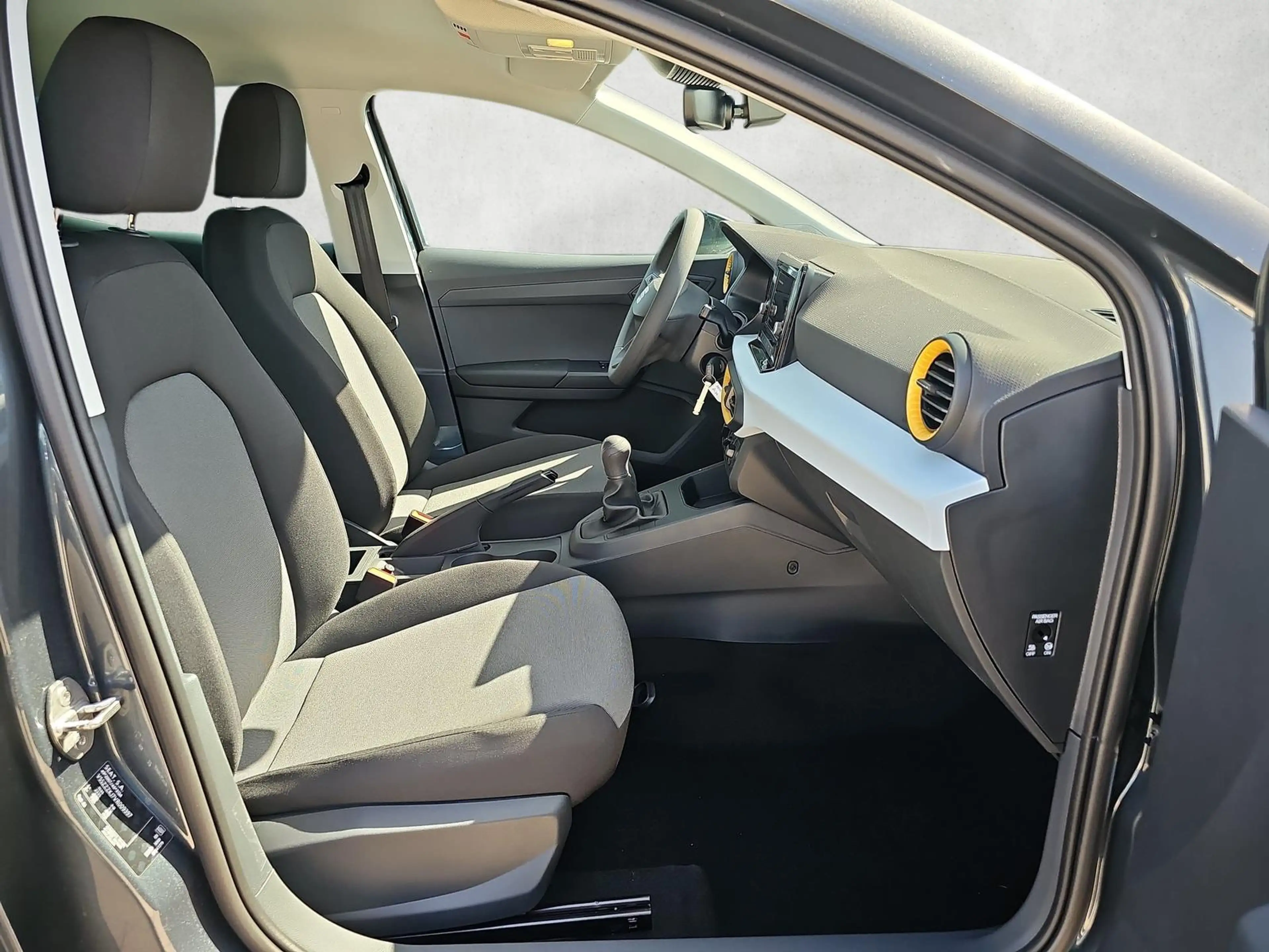SEAT Ibiza 1.0 MPI Klimaanlage Tempomat Sitzheizung — photo 11