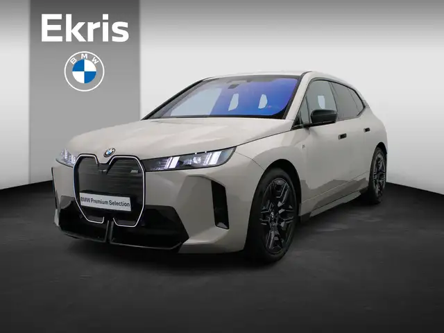 BMW iX xDrive M70 112 kWh M Sportpakket Pro | Trekhaak |
