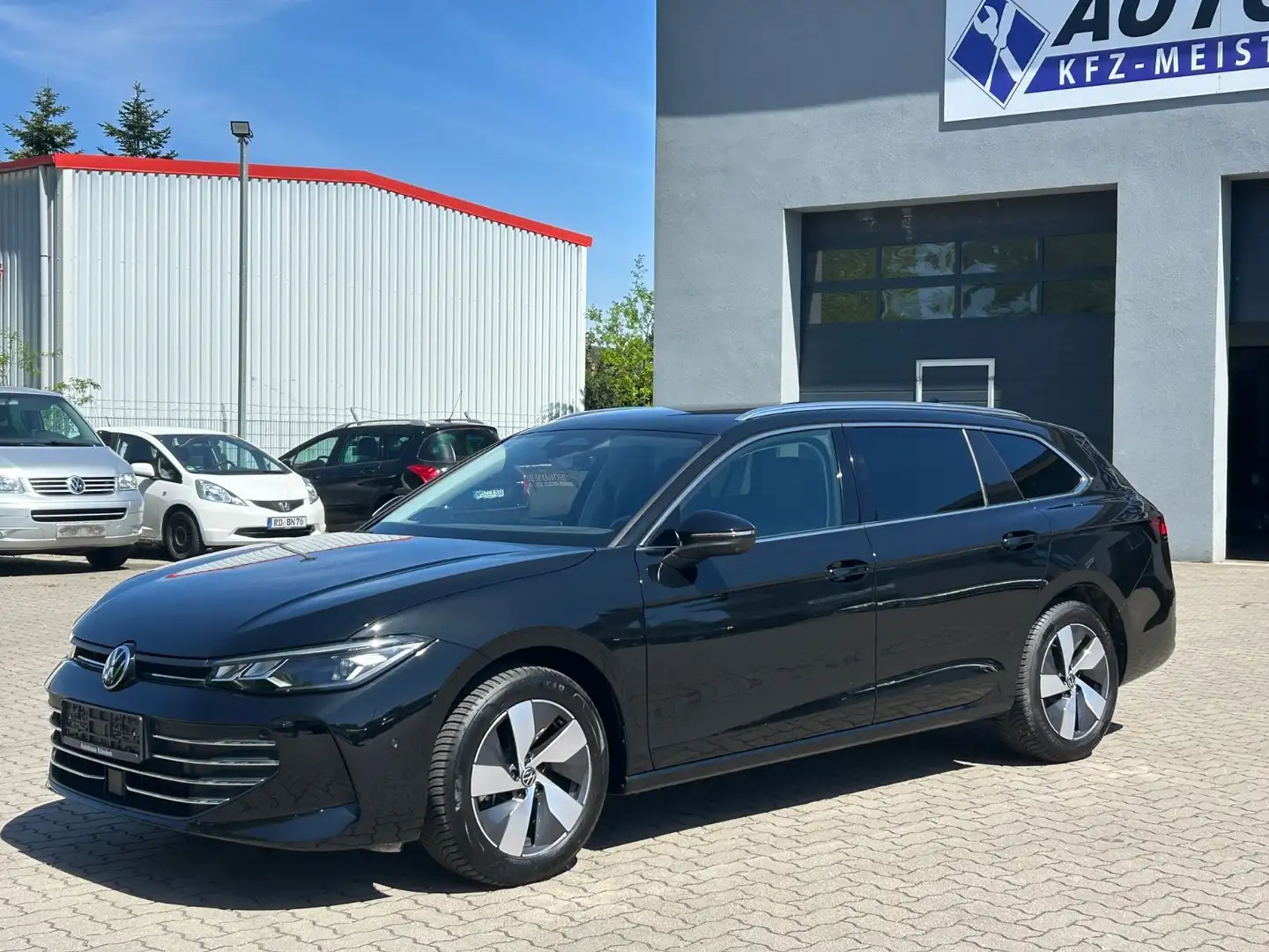 Volkswagen Passat Variant 1.5 eTSI Business °360°H&K°DCC° Noir - 1