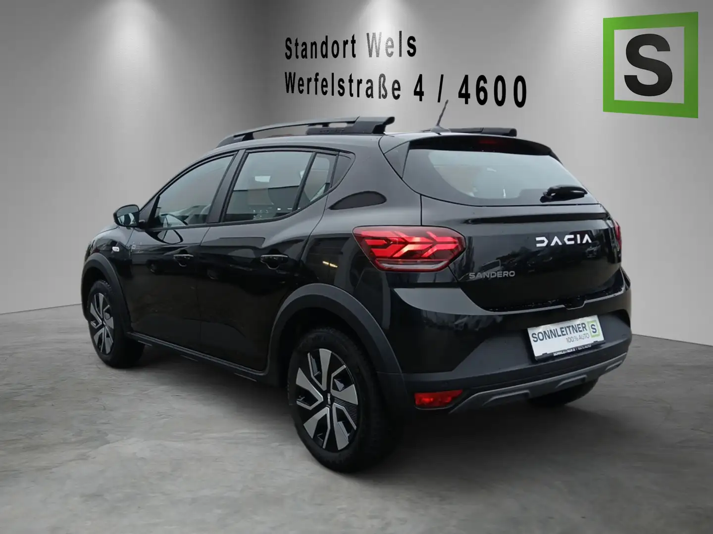 Dacia Sandero SANDERO Stepway Expression TCe 90 Schwarz - 2