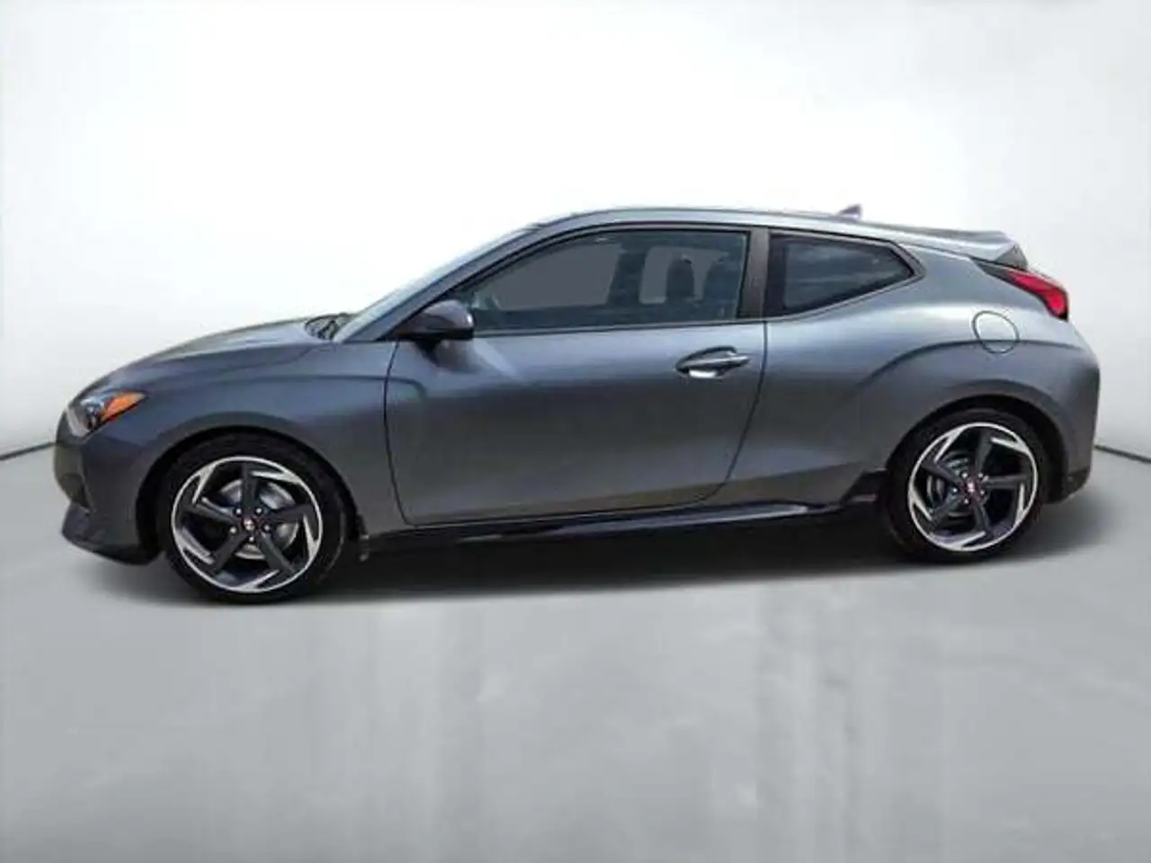 Hyundai VELOSTER photo Hyundai VELOSTER