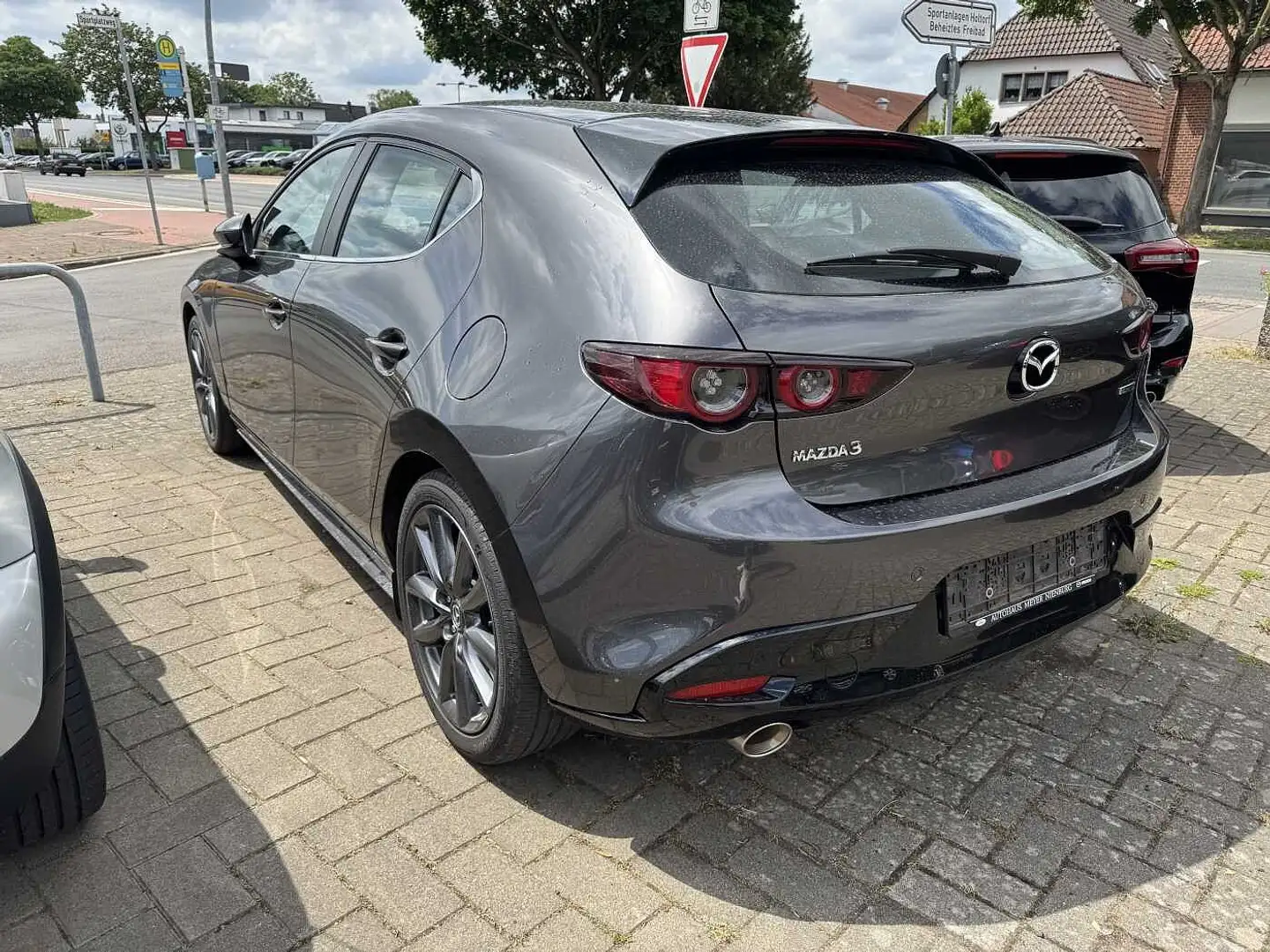 Mazda 3 SKYACTIV-X 2.0 M-Hybrid DRIVE SELECTION Grau - 2