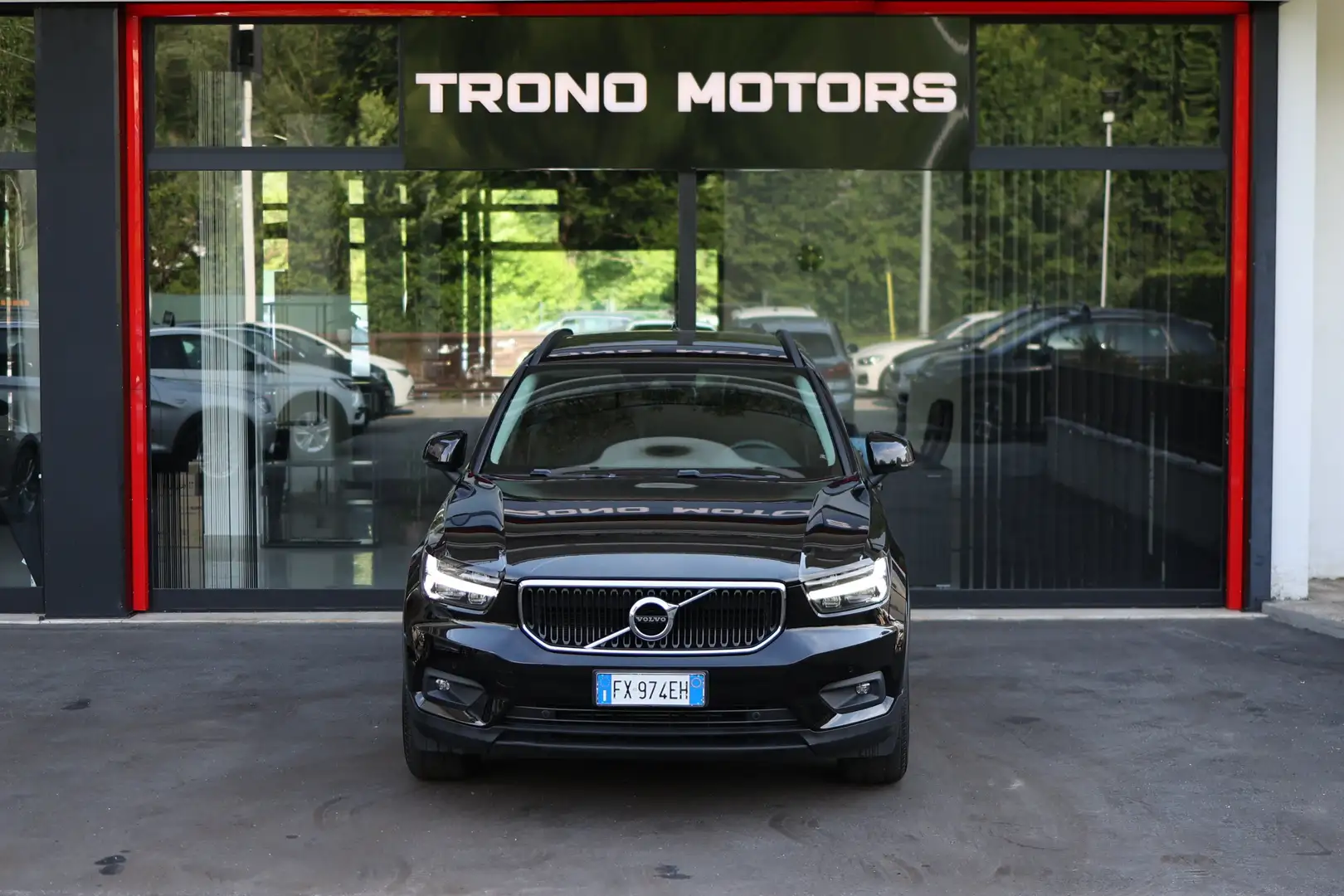 Volvo XC40 XC40 2.0 d3 Business Plus geartronic my20 Černá - 2