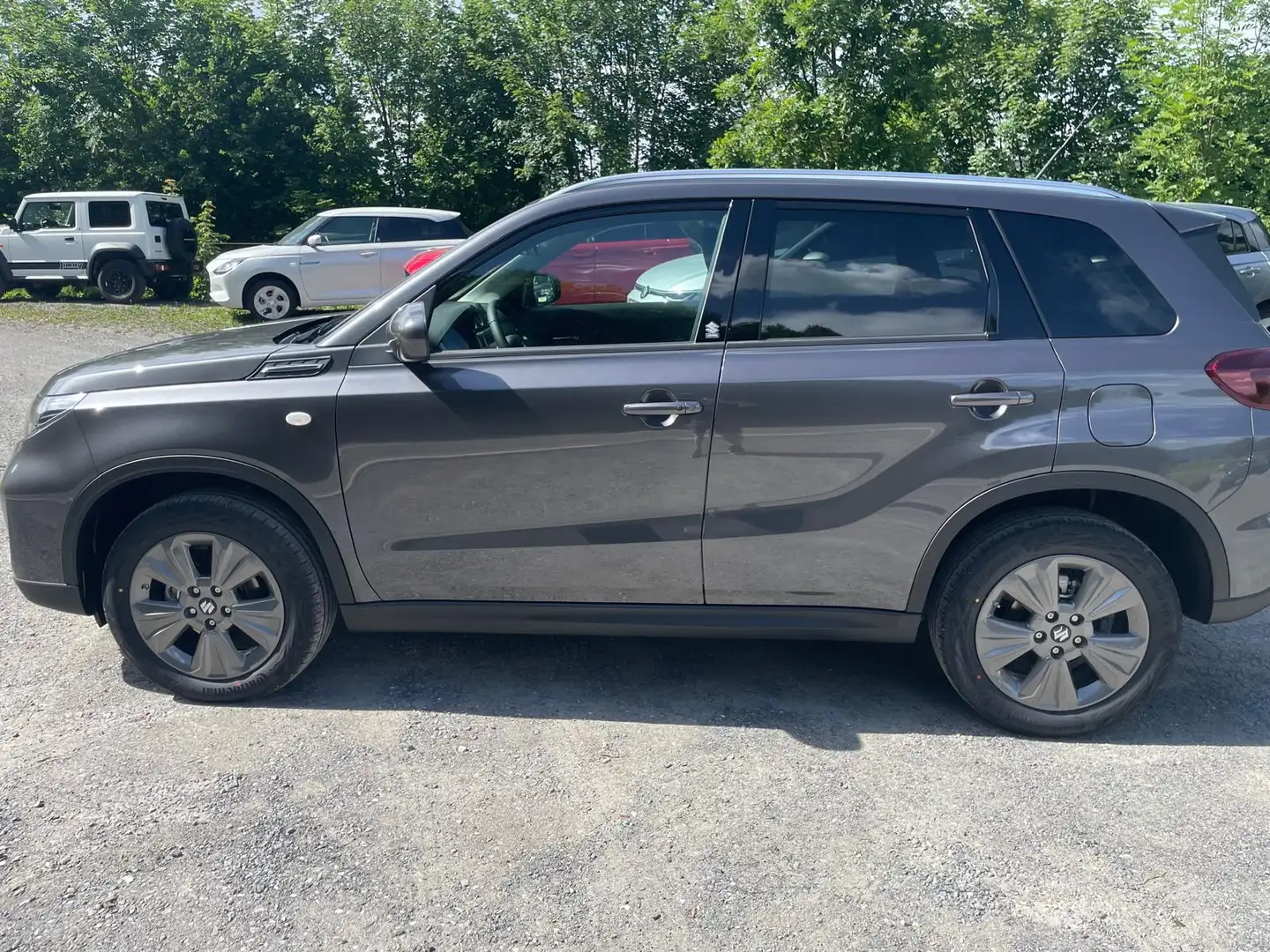 Suzuki Vitara 1.4 Mild-Hybrid Shine AUTOMATIC ALLGRIP 4X4 Grau - 2