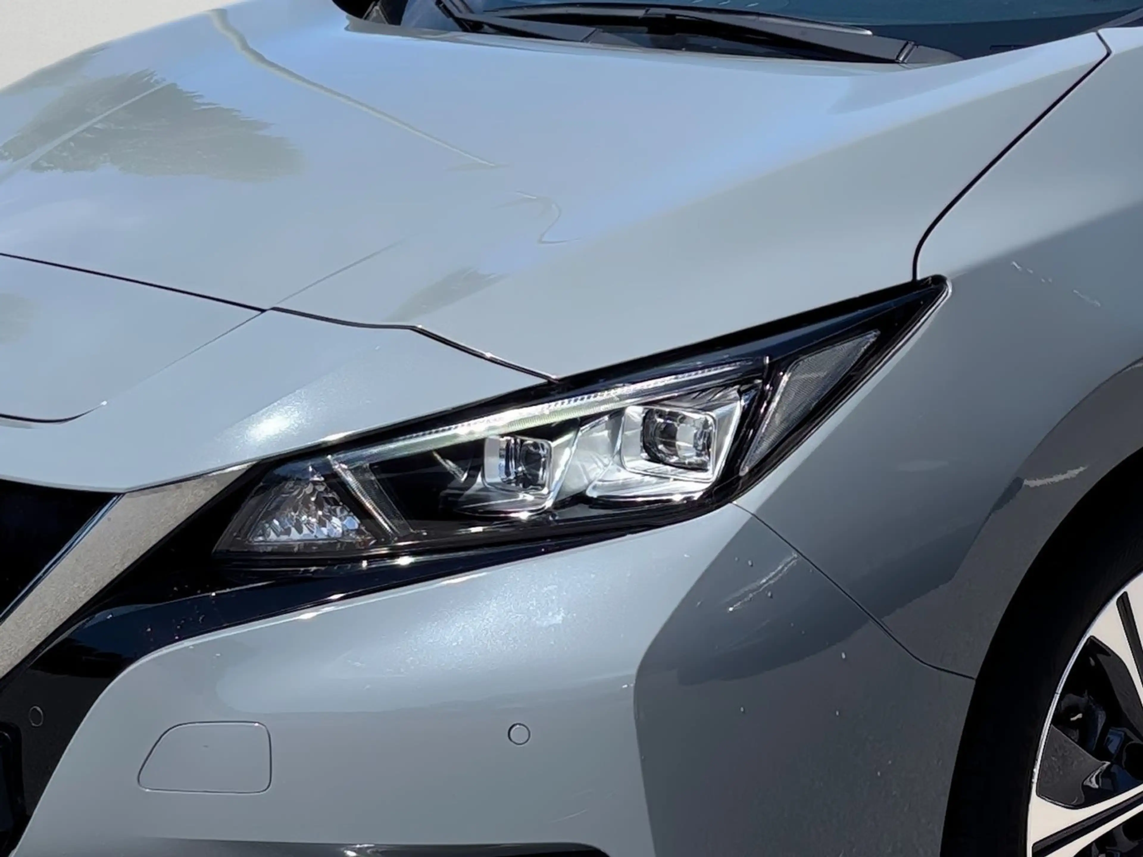 Nissan Leaf 40 kWh Direktantrieb - Tekna — photo 5