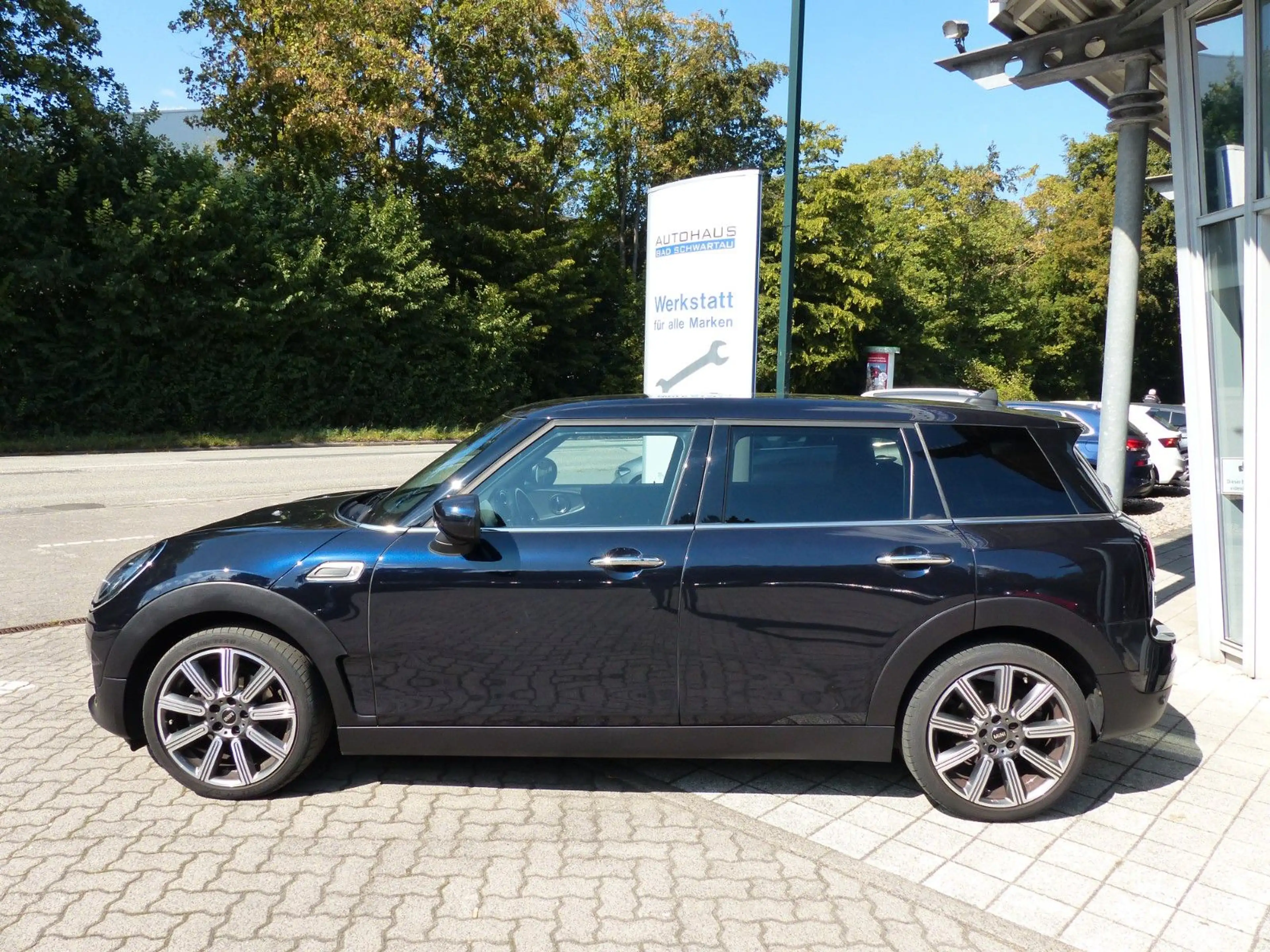 MINI Cooper Clubman Aut. Classic Trim, Navi, 18" LMF — photo 6