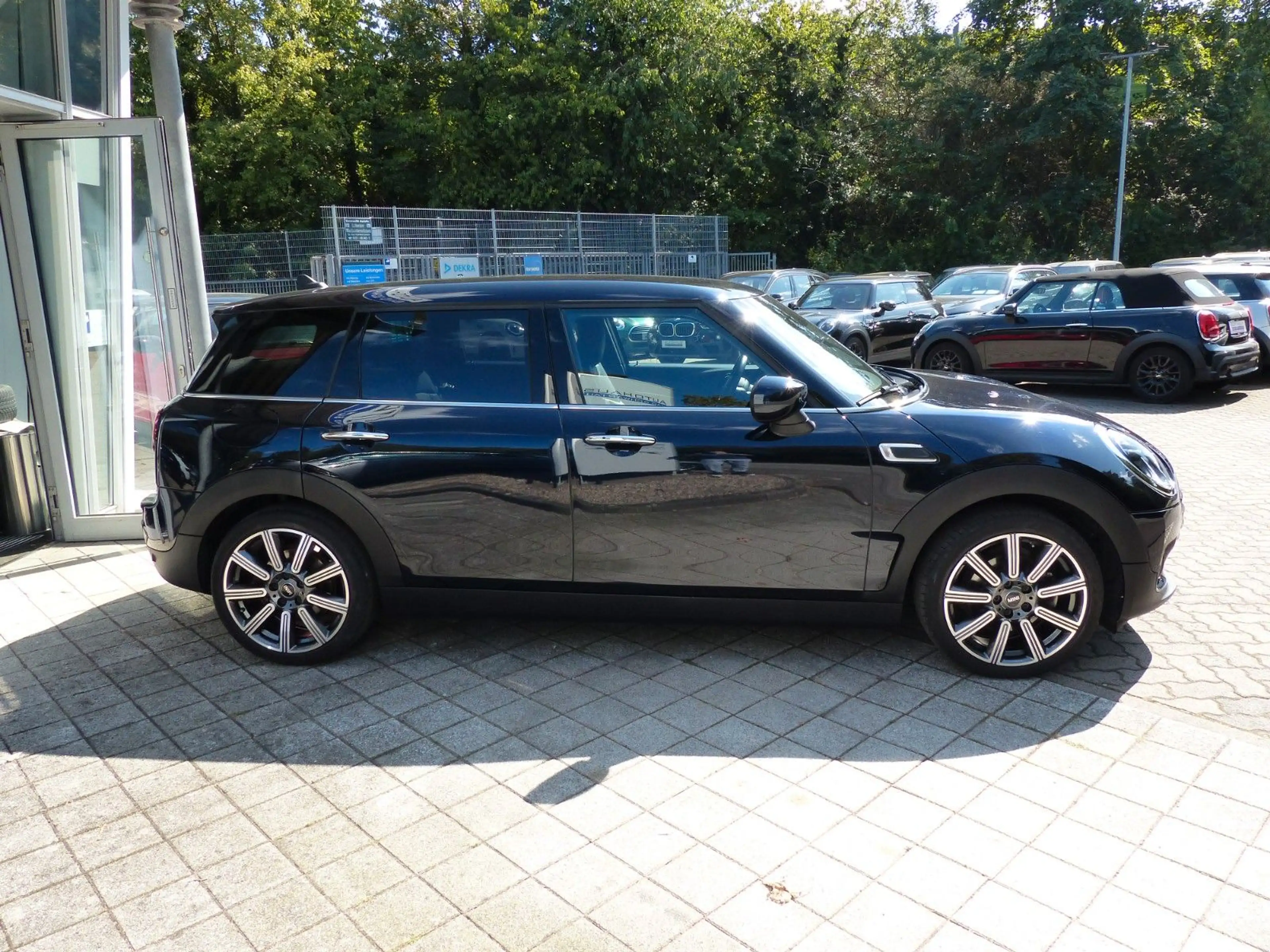 MINI Cooper Clubman Aut. Classic Trim, Navi, 18" LMF — photo 2