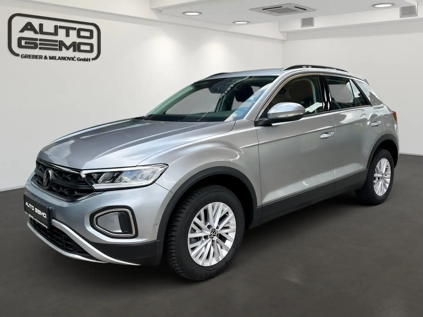 Volkswagen T-Roc Life 1,0 Grau - 1