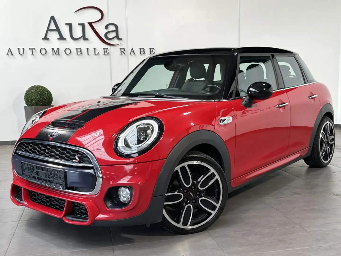MINI Cooper S Aut. JCW NAV+LED+PANO+LEDER+18ZOLL+2HD Червоний - 1