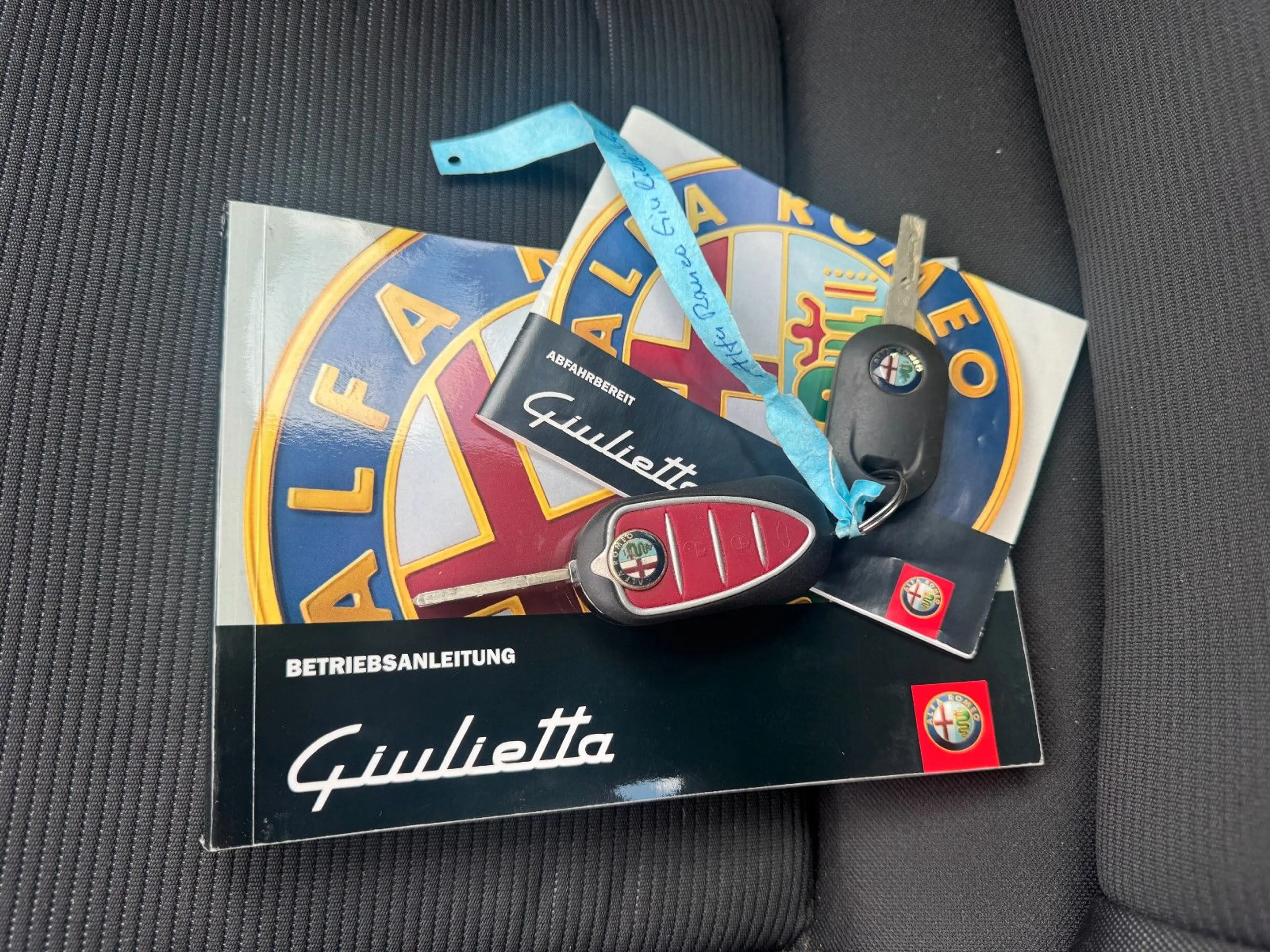 Alfa Romeo Giulietta Turismo — photo 16
