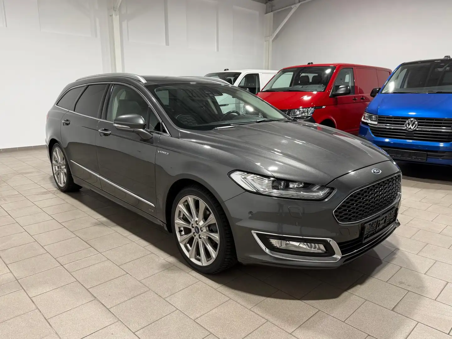 Ford Mondeo Turnier Vignale 2.0,AWD,Panorama,AHK Gris - 2