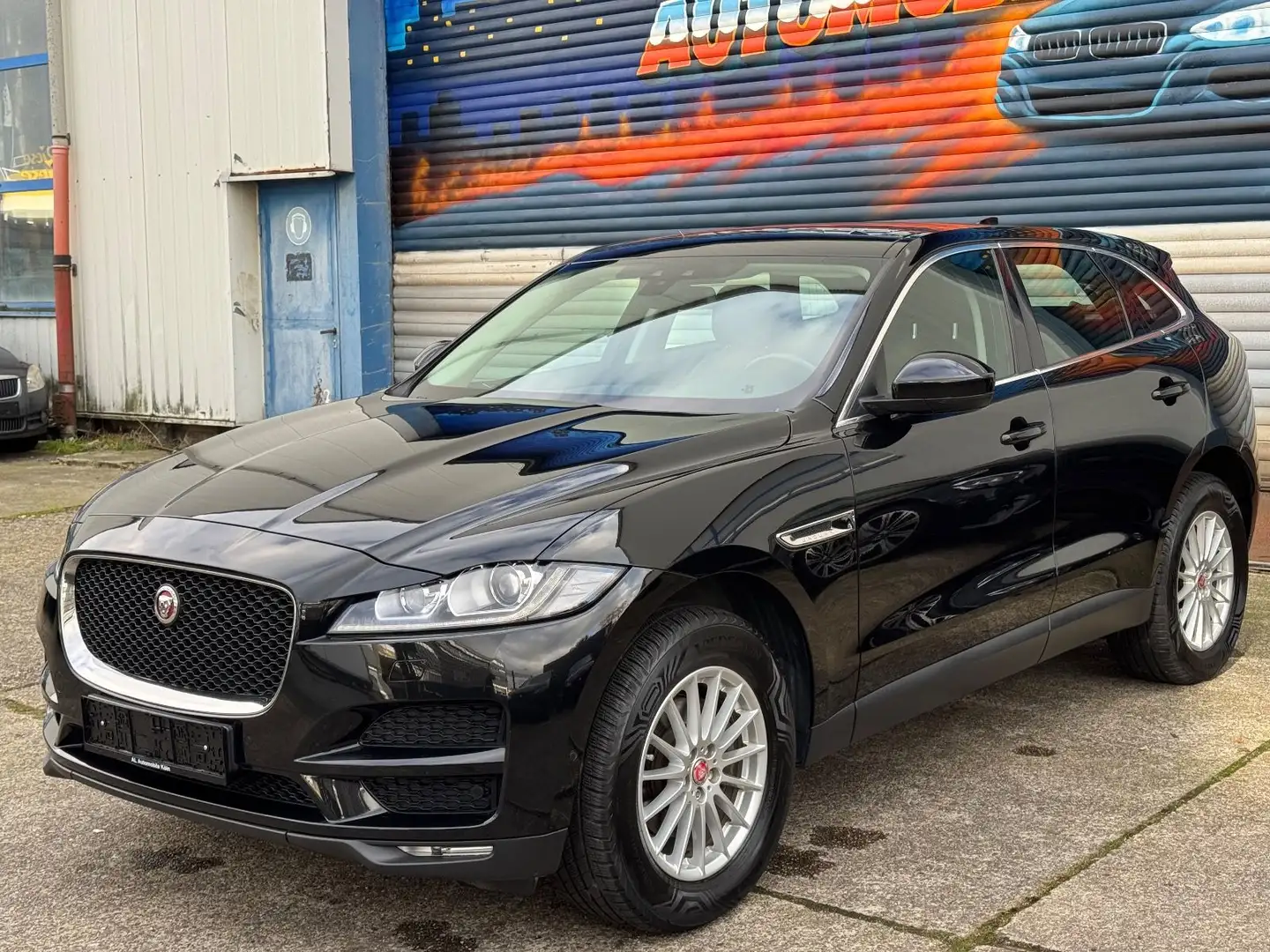 Jaguar F-Pace F-PACE AWD 2.5t/Pano/AHK/Volldigital/eSitze Schwarz - 1