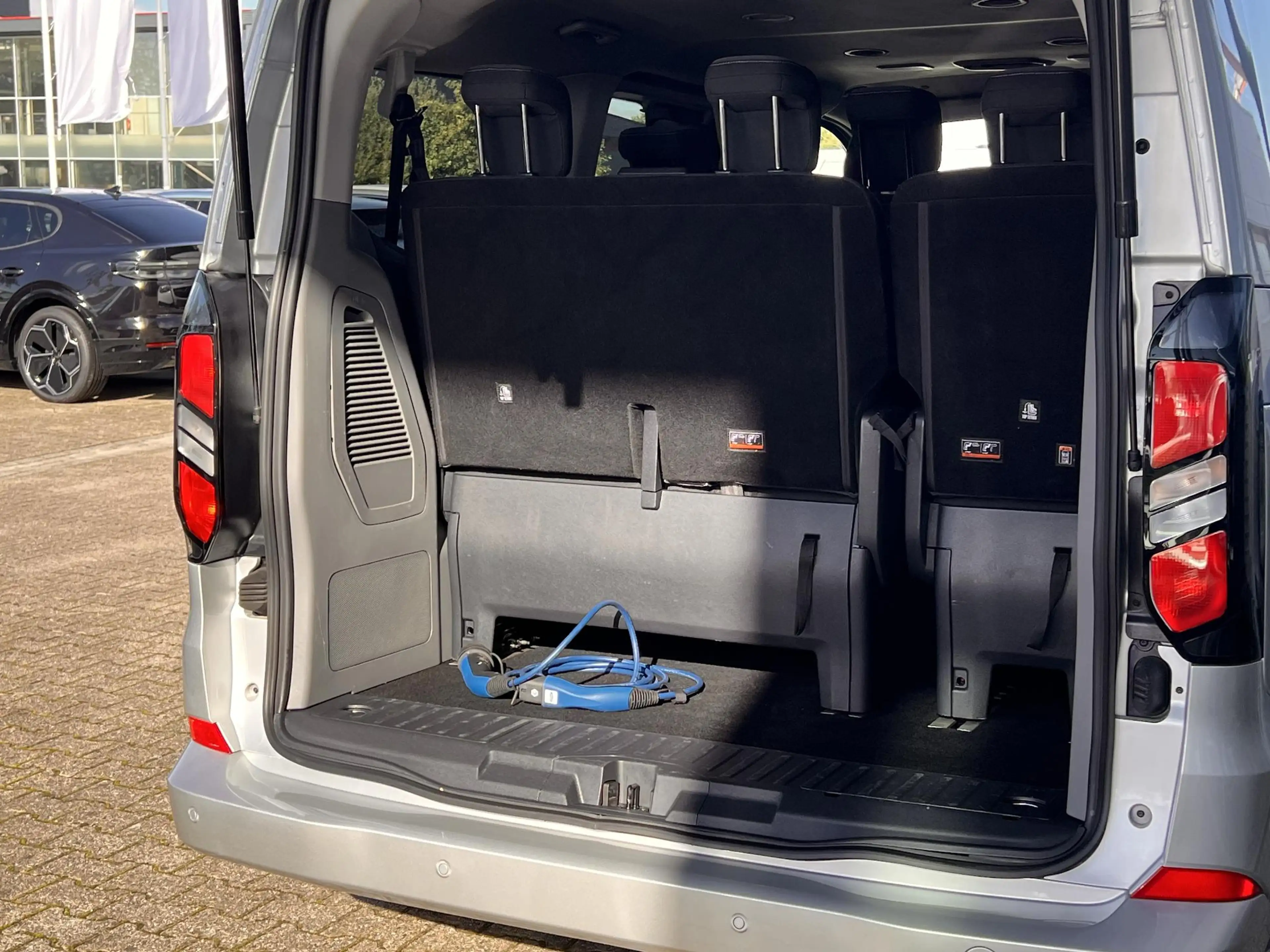 Ford Transit Custom Tourneo 340 2.5 PHEV L1H1 Titanium 9 persoons Comb — photo 8