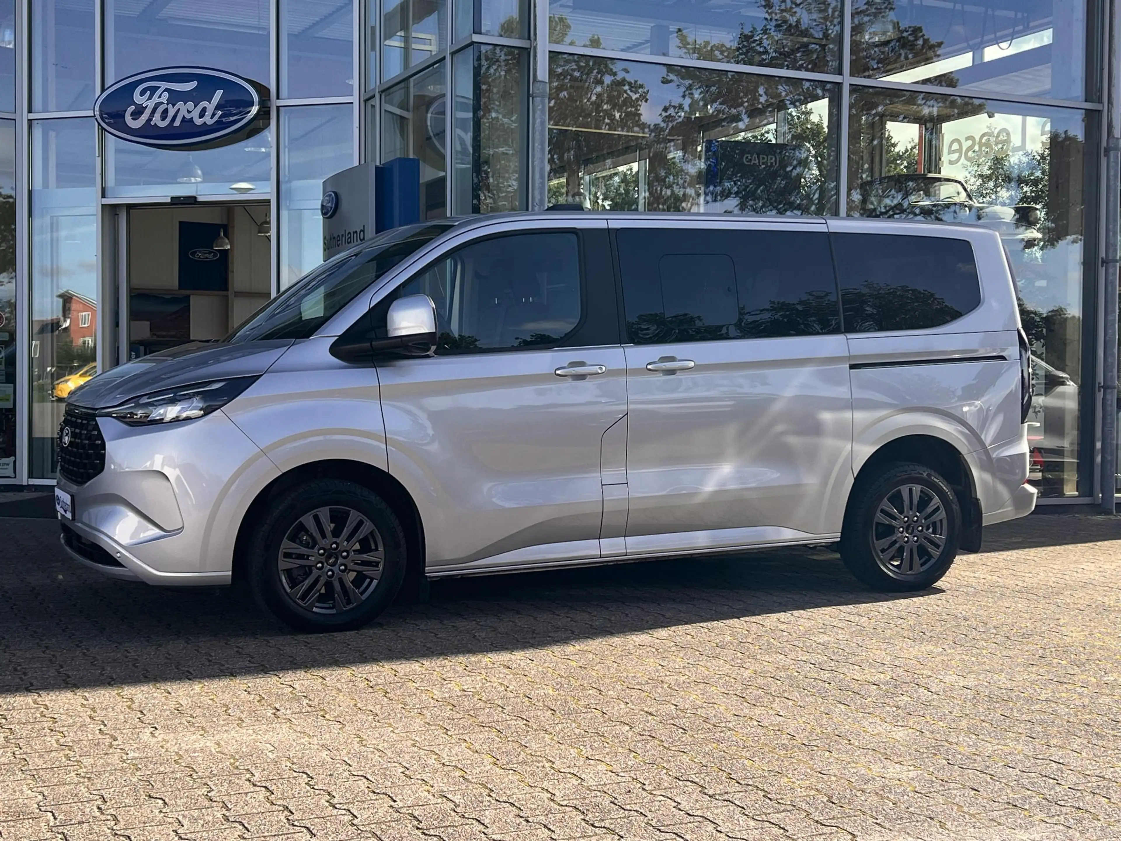 Ford Transit Custom Tourneo 340 2.5 PHEV L1H1 Titanium 9 persoons Comb — photo 7