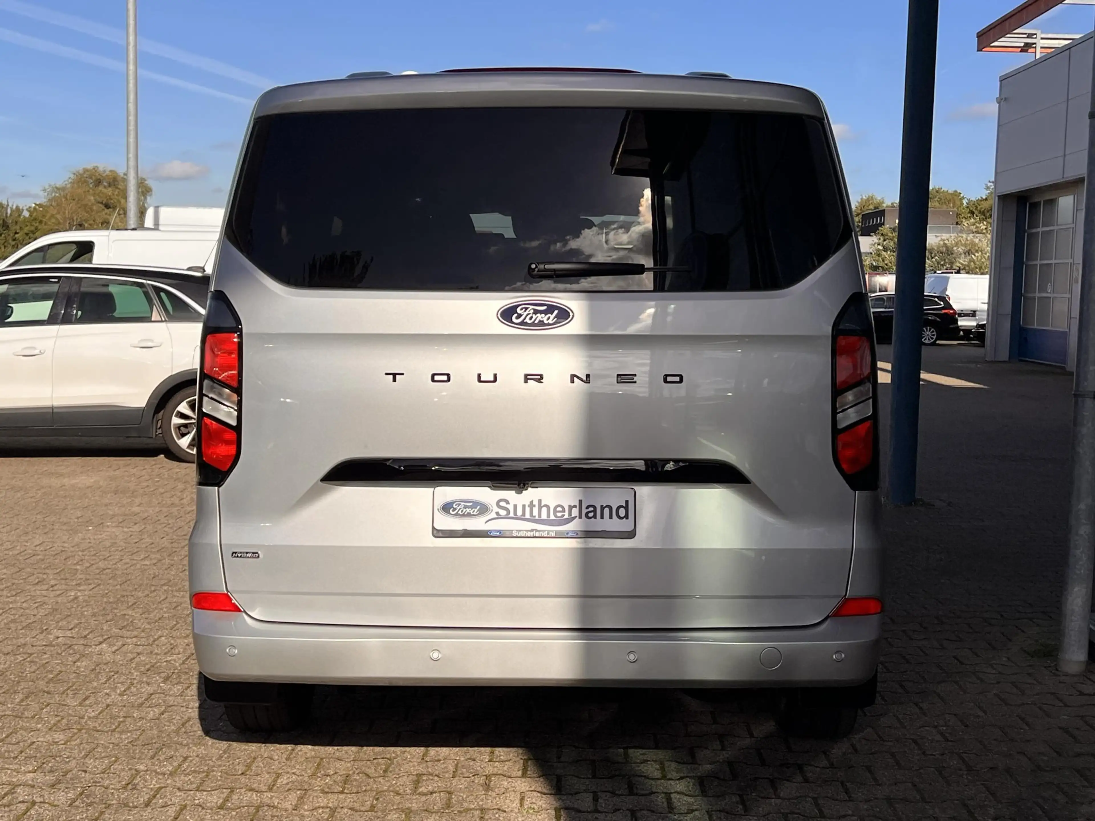 Ford Transit Custom Tourneo 340 2.5 PHEV L1H1 Titanium 9 persoons Comb — photo 9