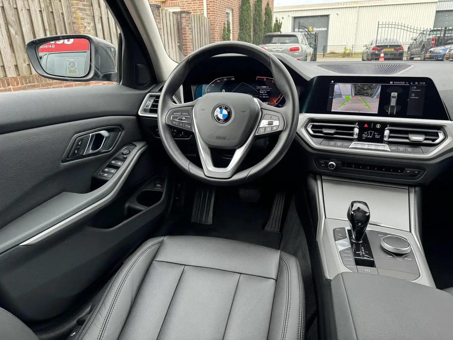 BMW 330 3-serie Touring 330i Executive Edition Leder Grau - 2