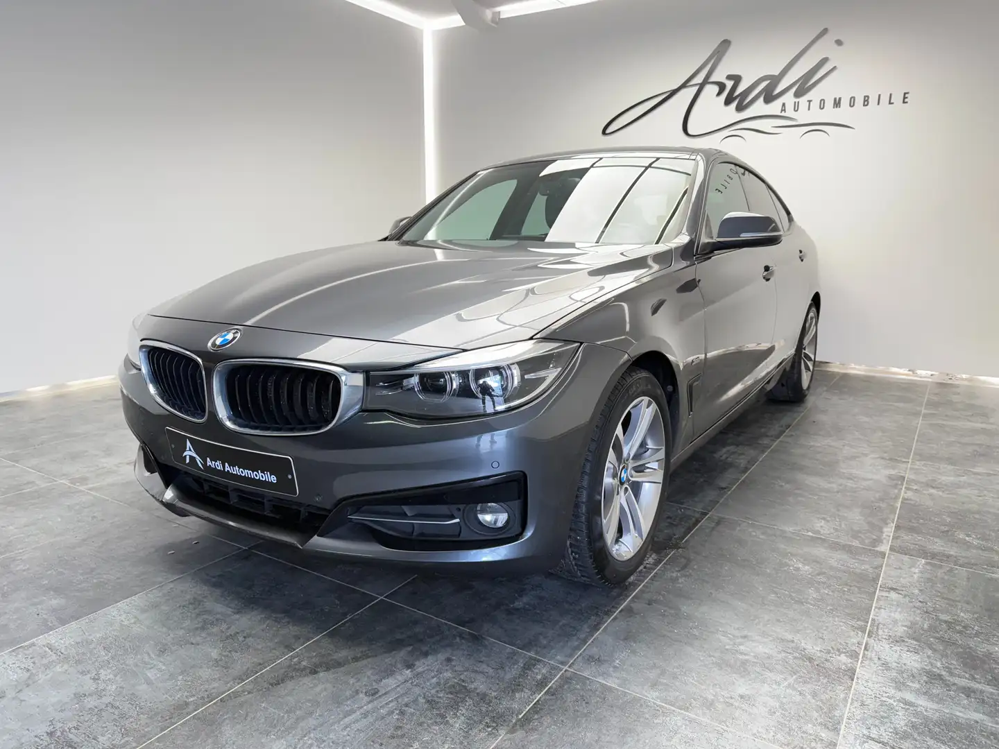 BMW 318 Gran Turismo d*SPORT*SIEGE CHAUFF*1 PROP*GARANTIE* Gris - 1