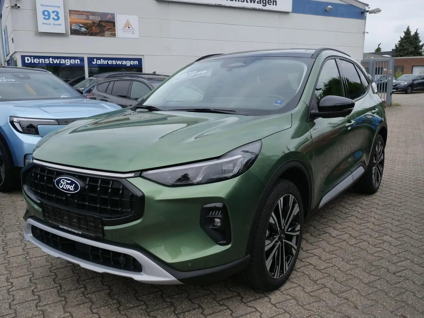 Ford Kuga Hybrid Active X Pano AHK ACC Vert - 1